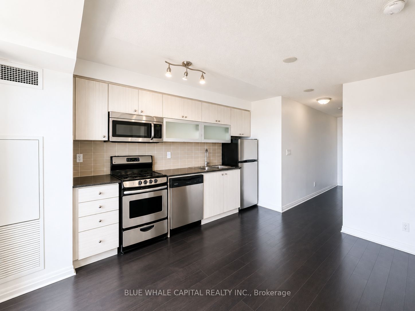 2015 Sheppard Avenue 2907, Toronto, ON M2J 0B3 photo 5