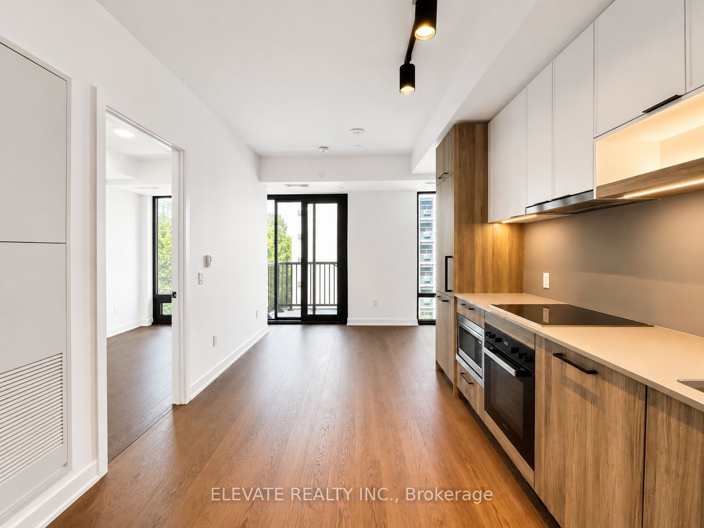 91 Montclair Avenue 510, Toronto, ON M5P 0B1 photo 2
