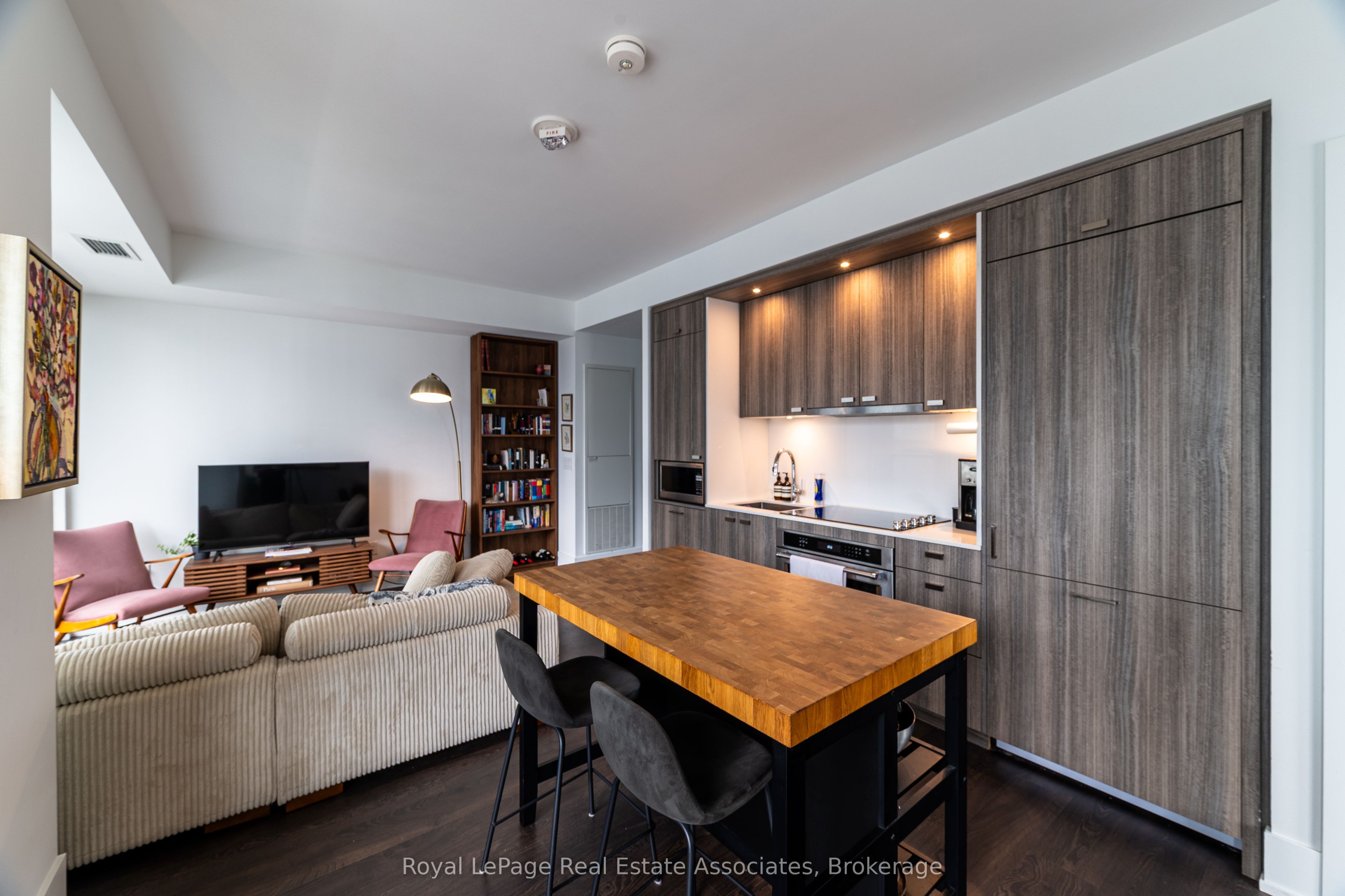 480 Front Street W 1206, Toronto, ON M5V 0V6 photo 2