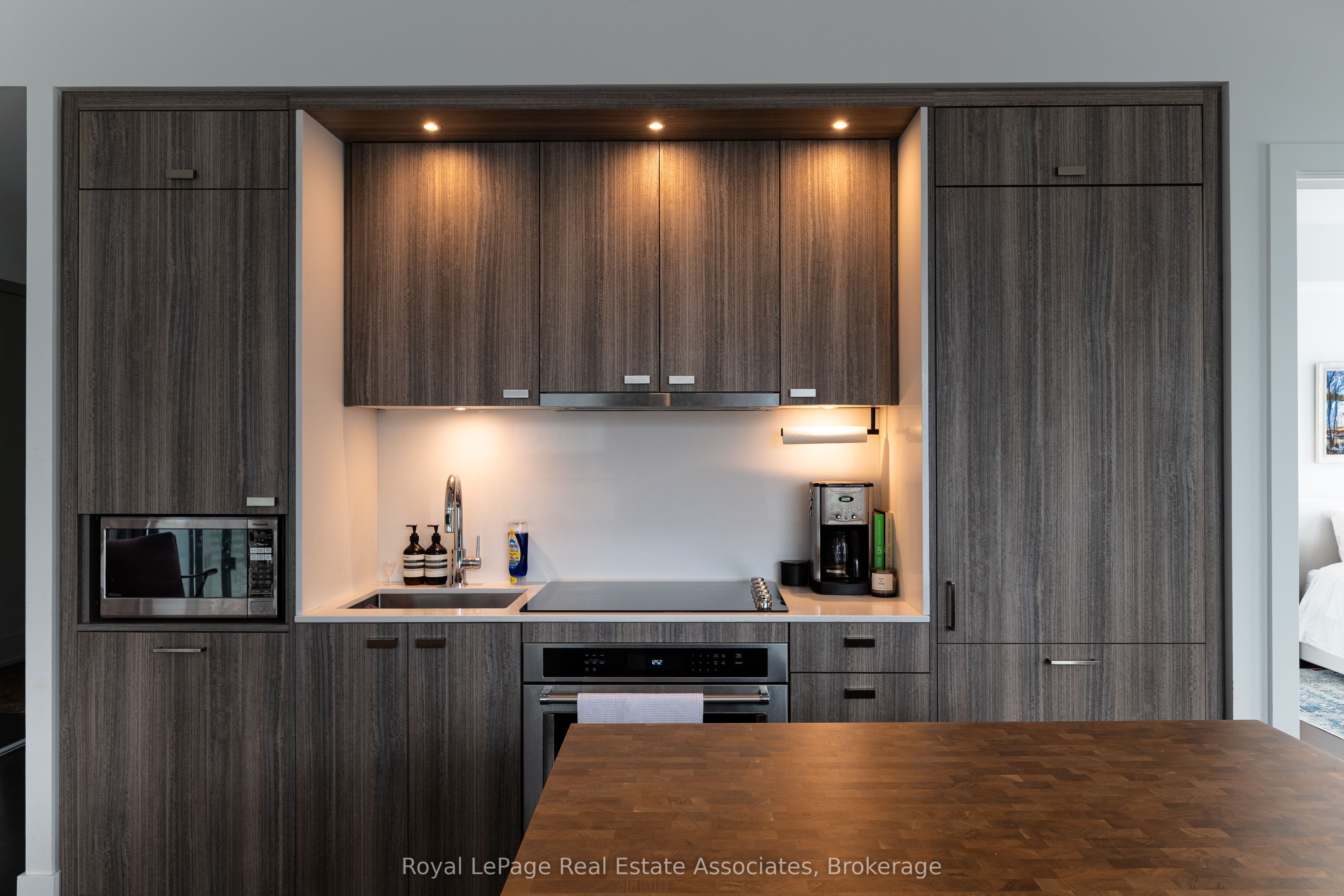 480 Front Street W 1206, Toronto, ON M5V 0V6 photo 3