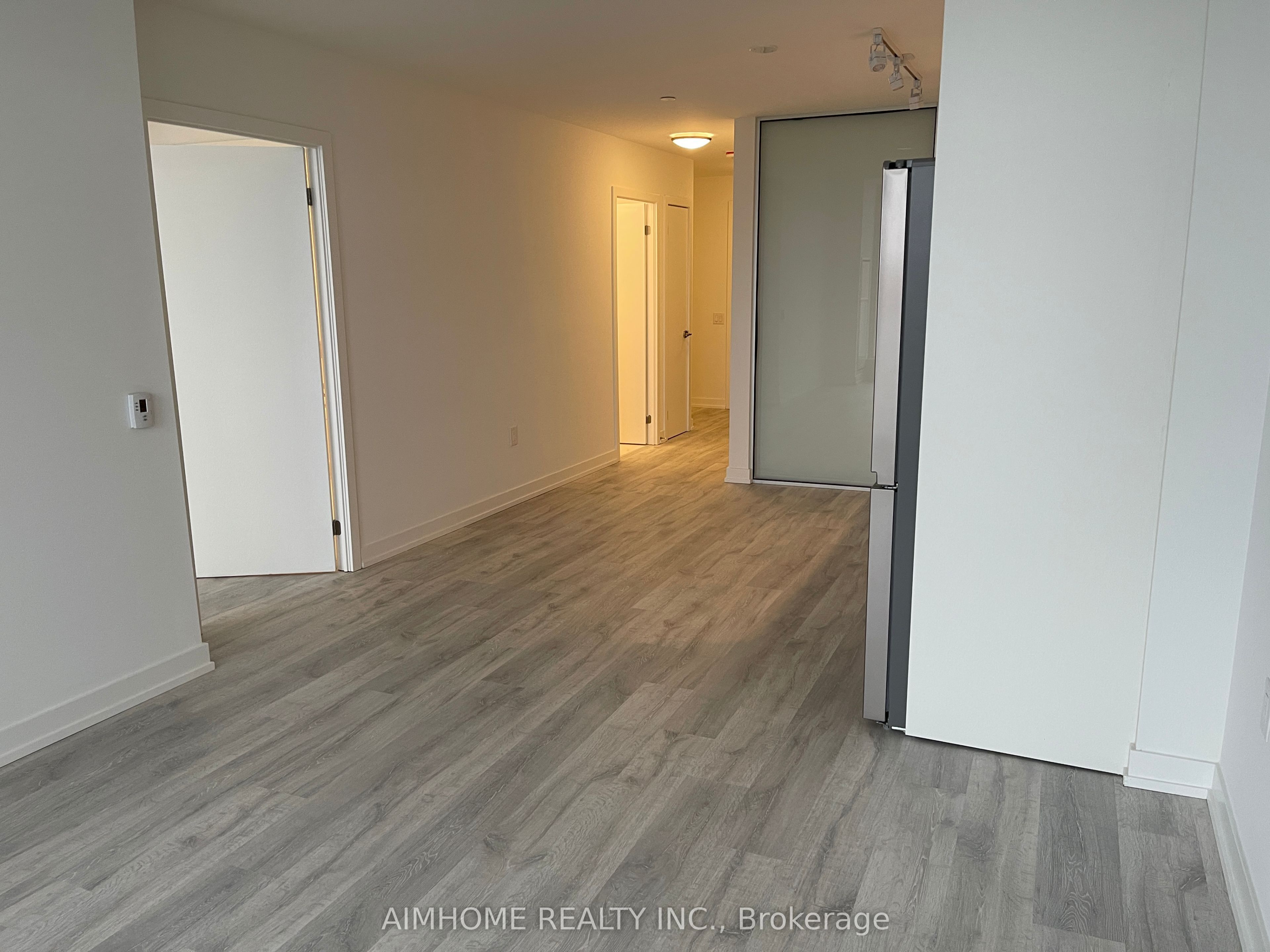 7 Golden Lion Heights N629, Toronto, ON M2M 0C1 photo 5