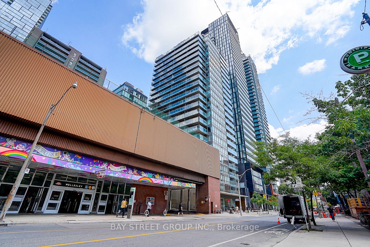 28 Wellesley Street E 3107, Toronto, ON M4Y 0C4 photo 2