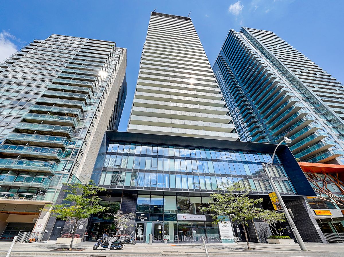 28 Wellesley Street E 3107, Toronto, ON M4Y 0C4 photo 4