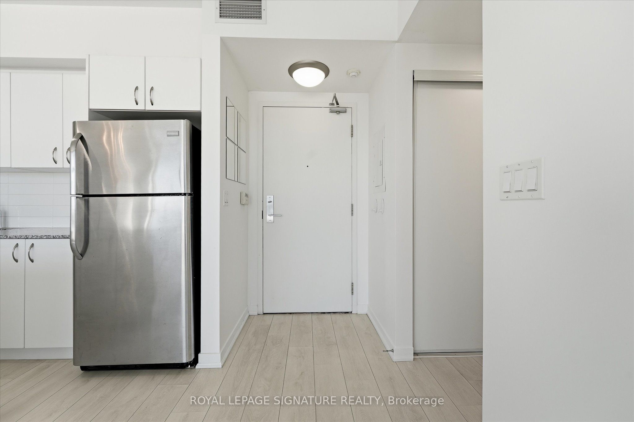 55 East Liberty Street 311, Toronto, ON M6K 3P9 photo 3