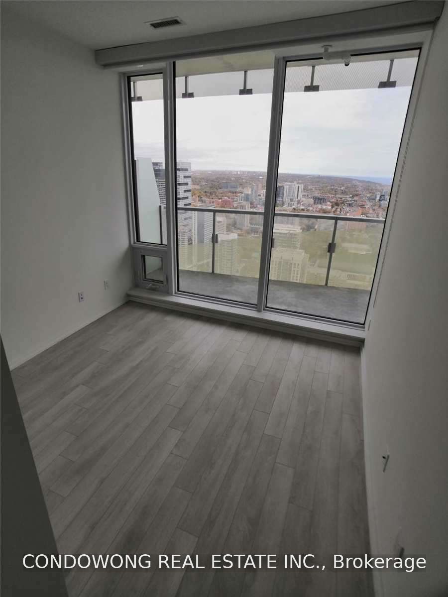 197 Yonge Street 4505, Toronto, ON M5B 0C1 photo 3