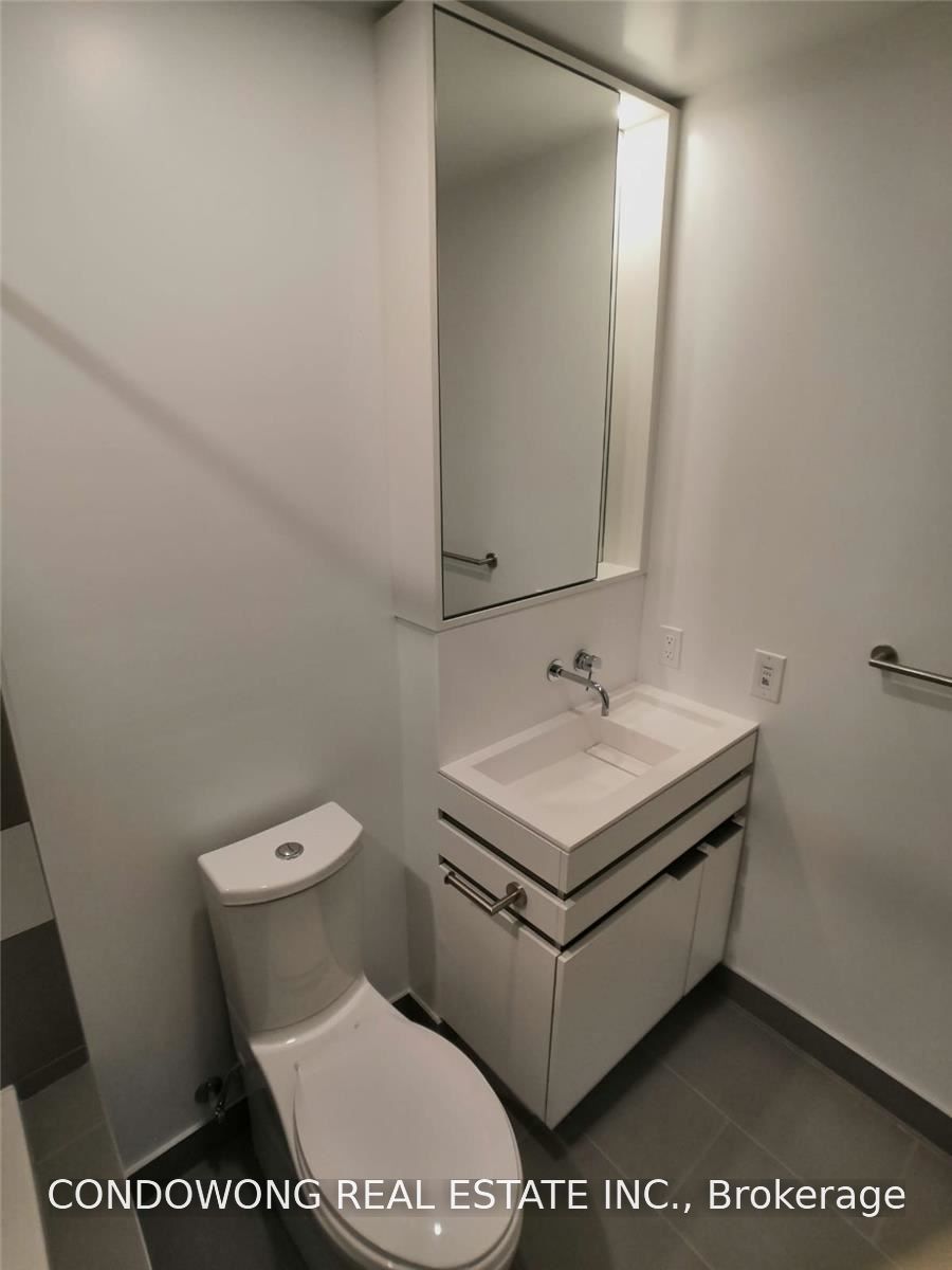 197 Yonge Street 4505, Toronto, ON M5B 0C1 photo 5