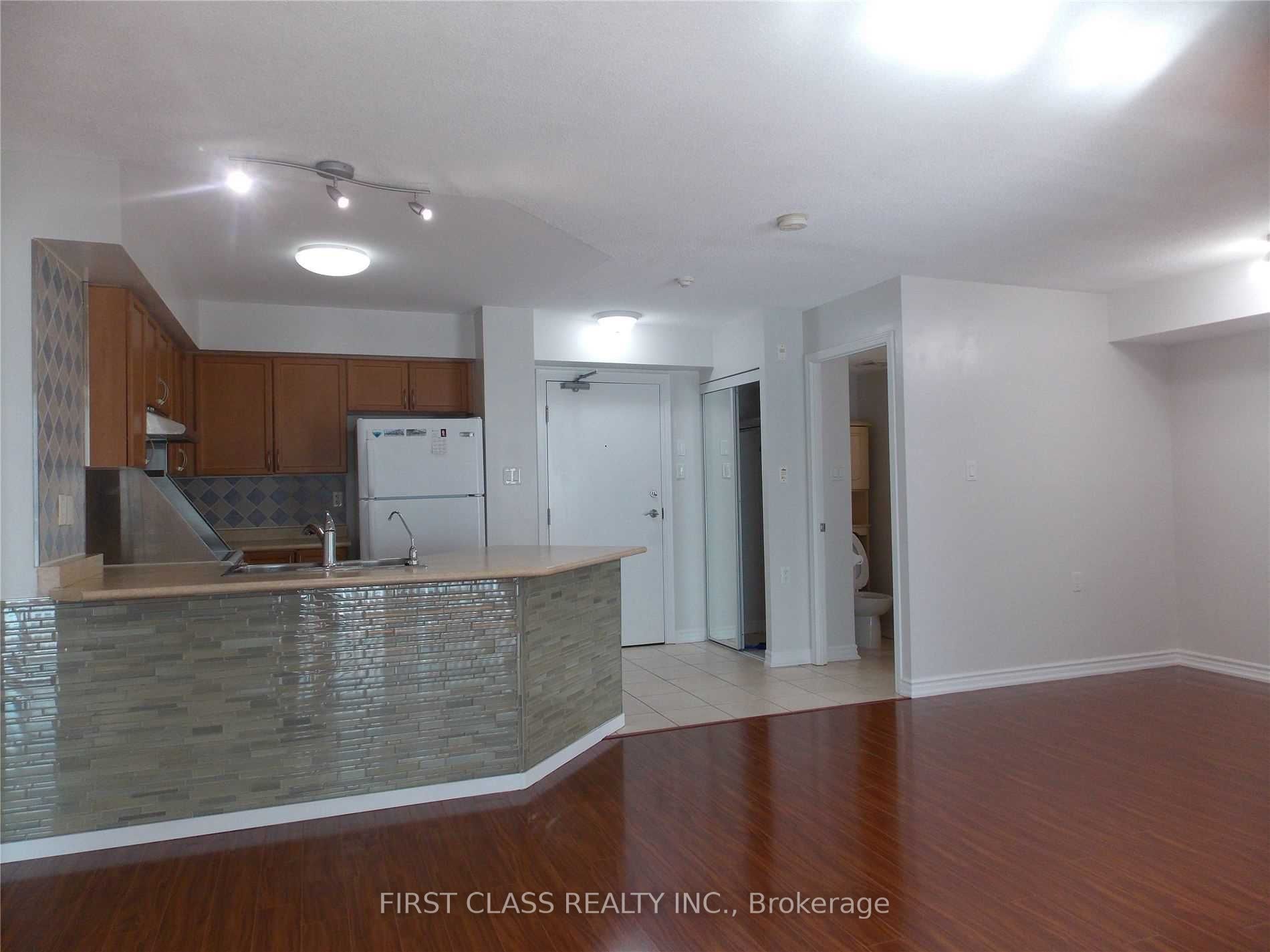 920 Sheppard Avenue W 308, Toronto, ON M3H 0A2 photo 3