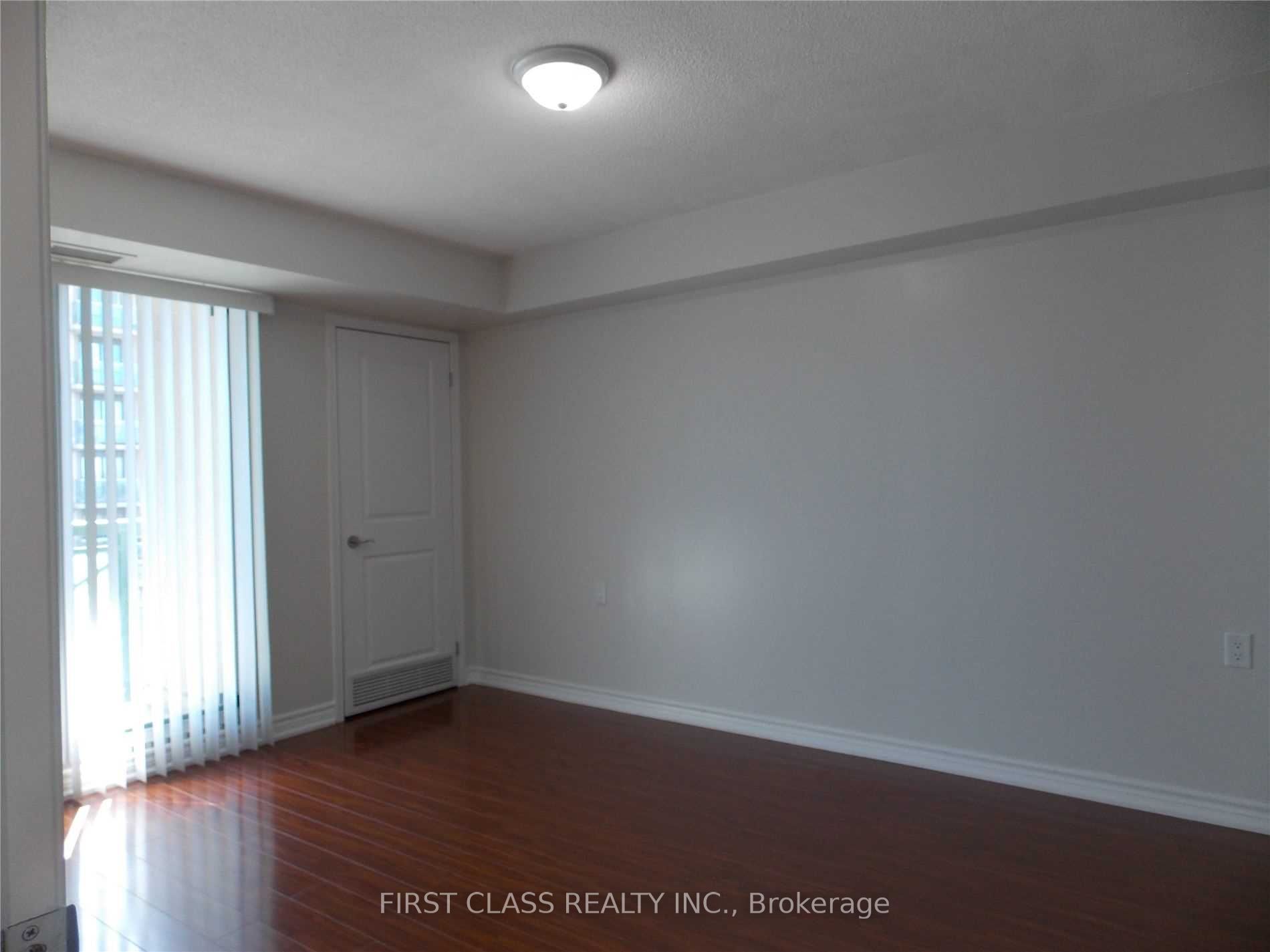 920 Sheppard Avenue W 308, Toronto, ON M3H 0A2 photo 5