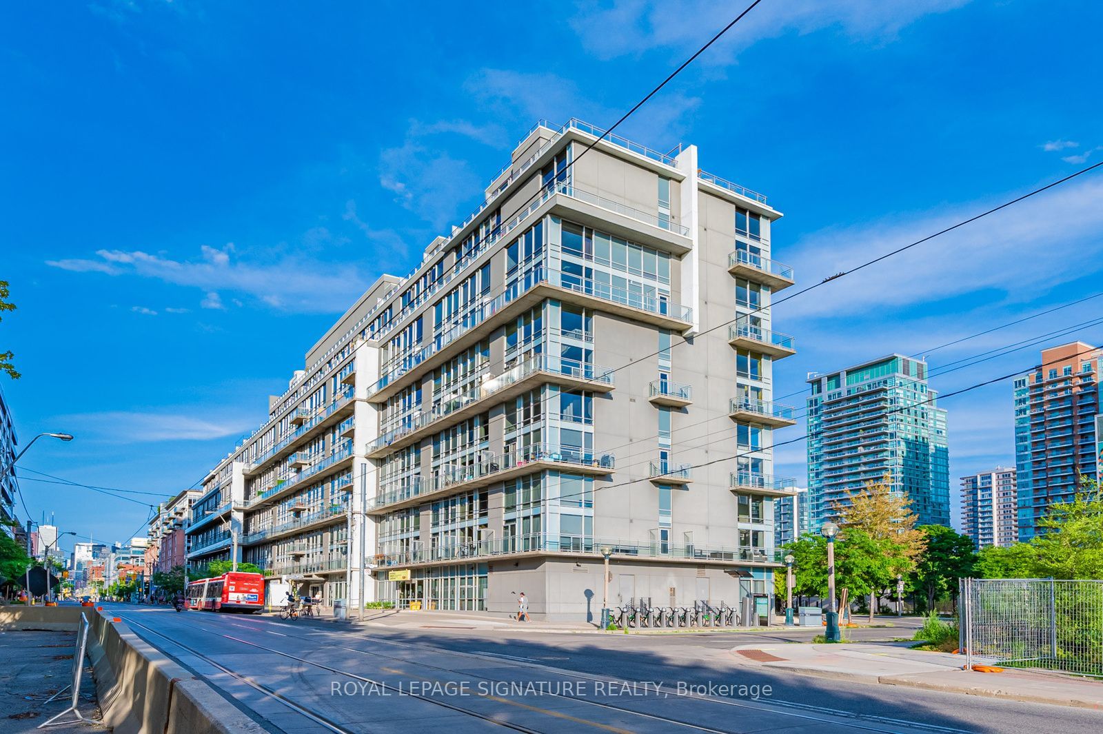 1029 King Street W 438, Toronto, ON M6K 3M9