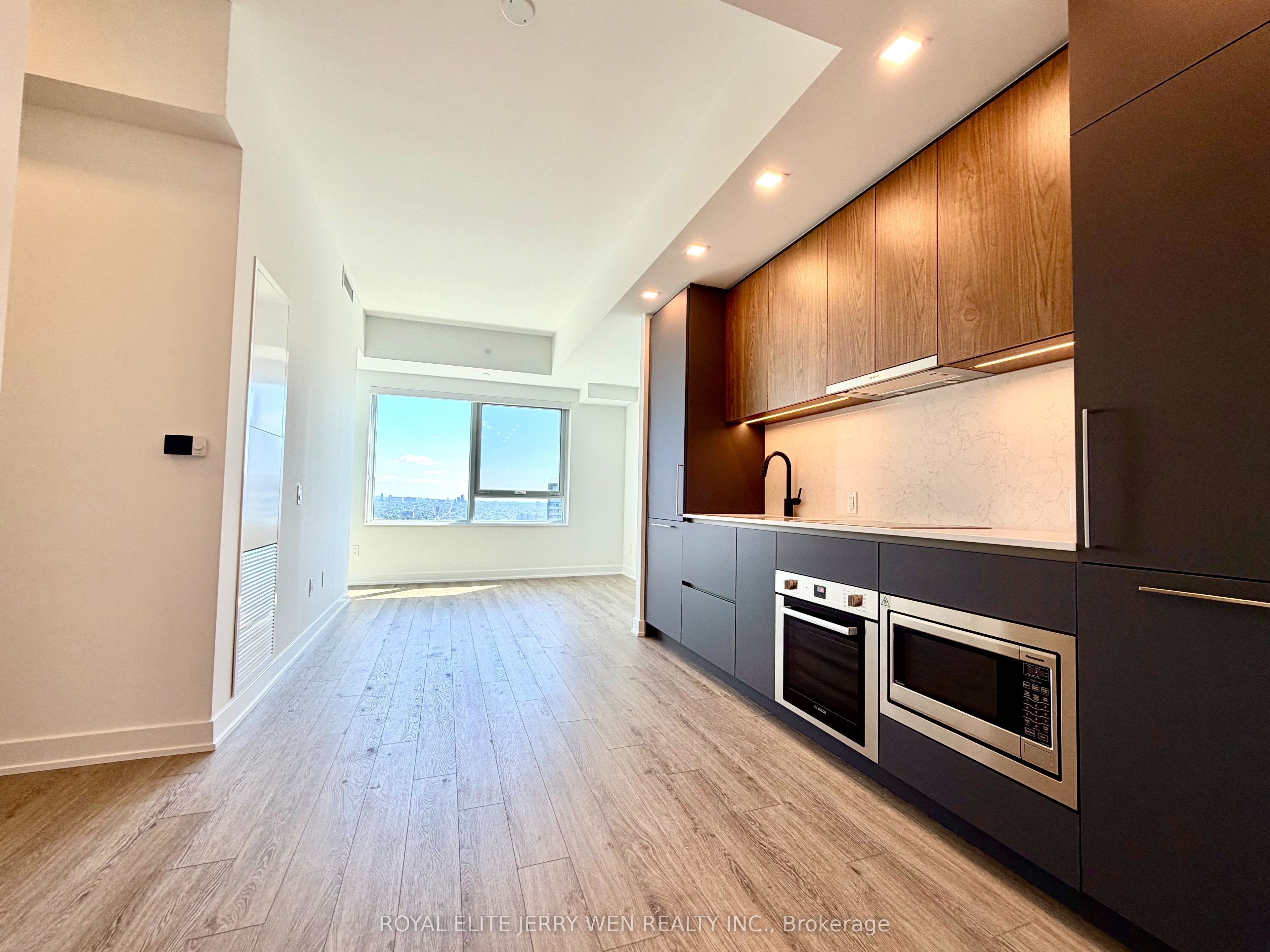 609 sherbourne Street 3908, Toronto, ON M4X 0A4 photo 2