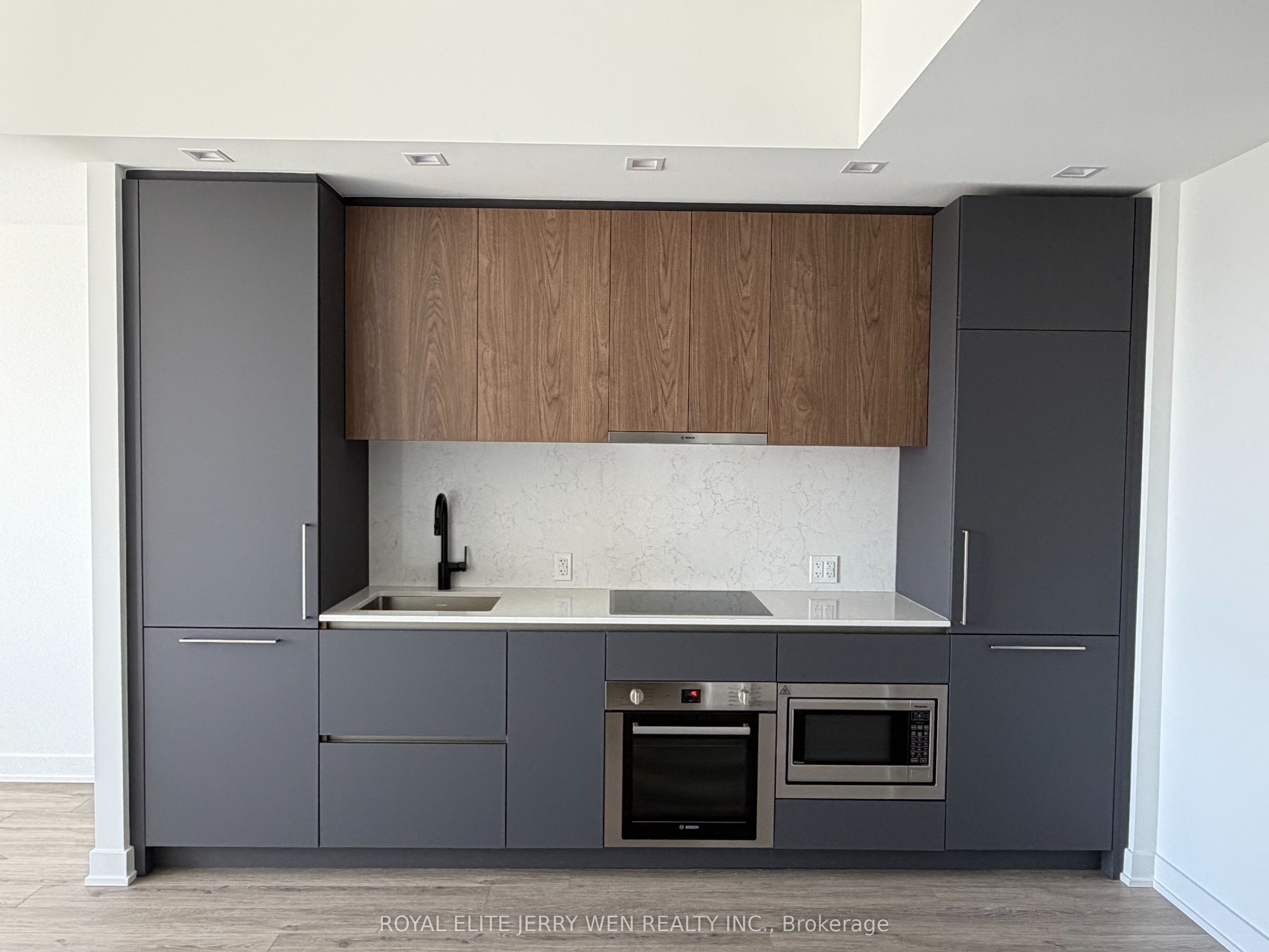 609 sherbourne Street 3908, Toronto, ON M4X 0A4 photo 3