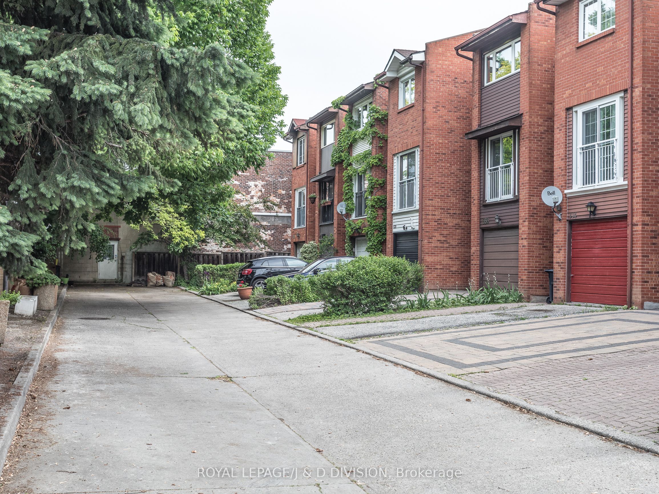 640 Adelaide Street W, Toronto, ON M6J 1A9 photo 2
