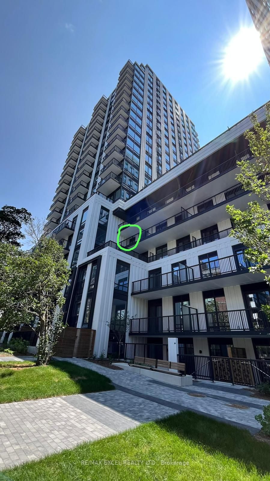 89 Montclair Avenue 620, Toronto, ON M5P 0B1