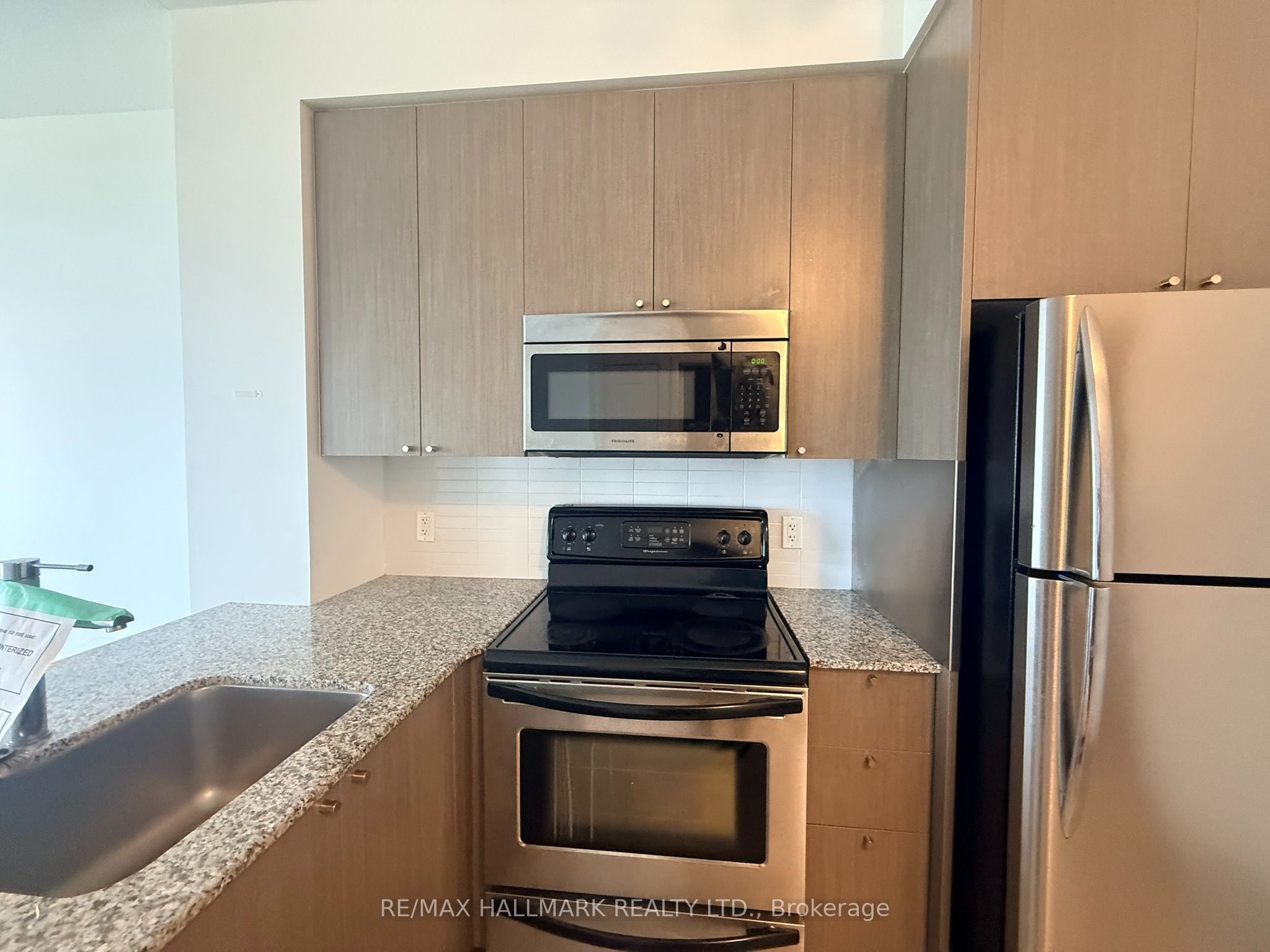 23 Sheppard Avenue E 2011, Toronto, ON M2N 0C8 photo 5