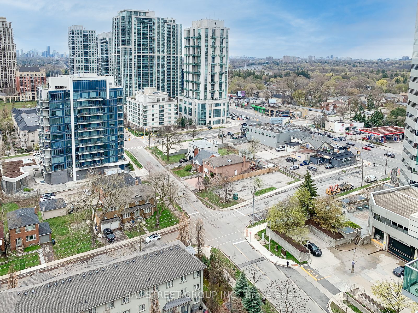 31 Bales Avenue 2215, Toronto, ON M2N 7L6 photo 2