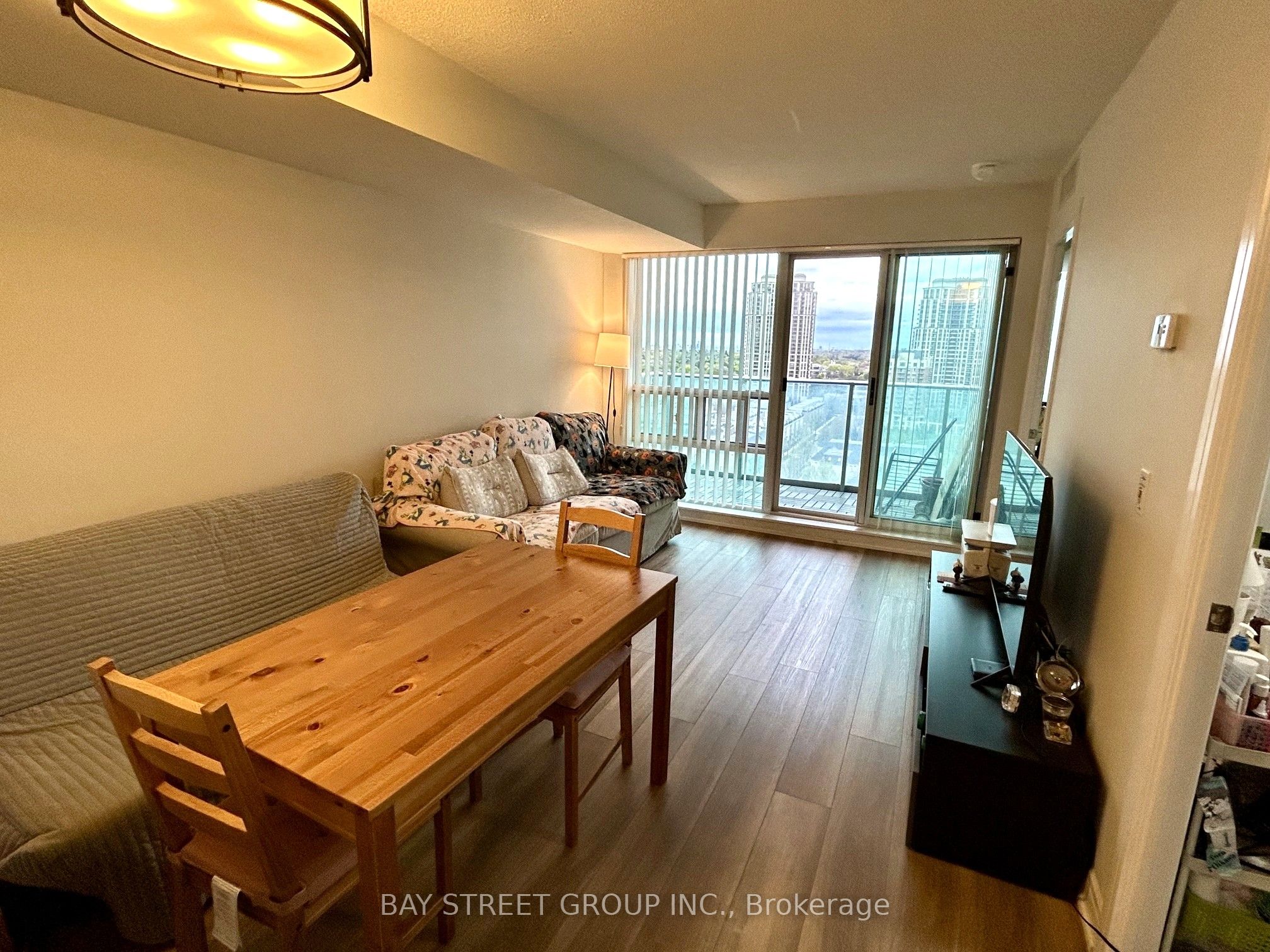 31 Bales Avenue 2215, Toronto, ON M2N 7L6 photo 3