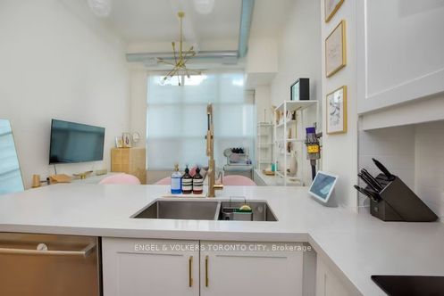 135 Dalhousie Street 303, Toronto, ON M5B 2S1 photo 5