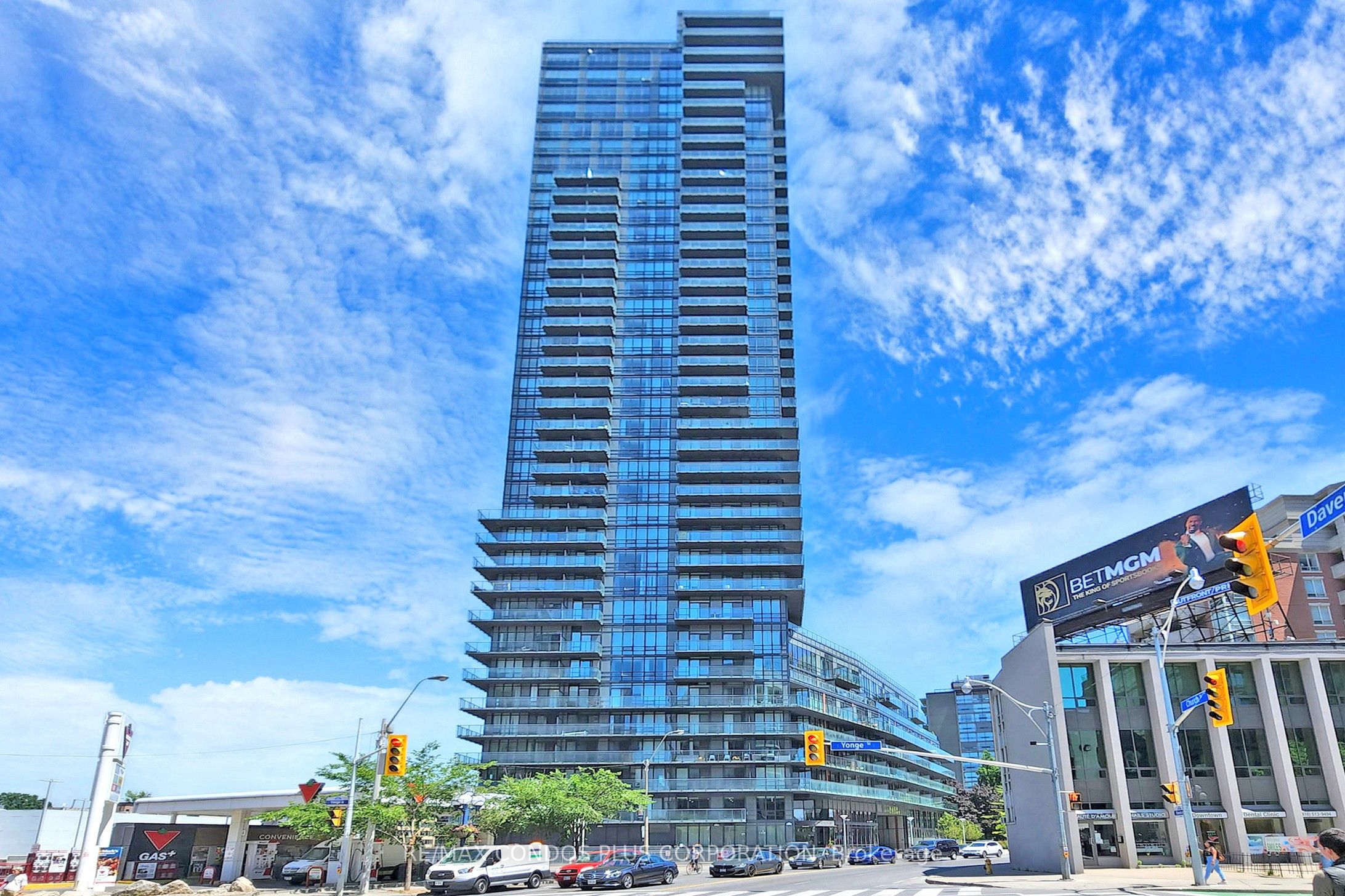 825 Church Street 3807, Toronto, ON M4W 3Z4 photo 3