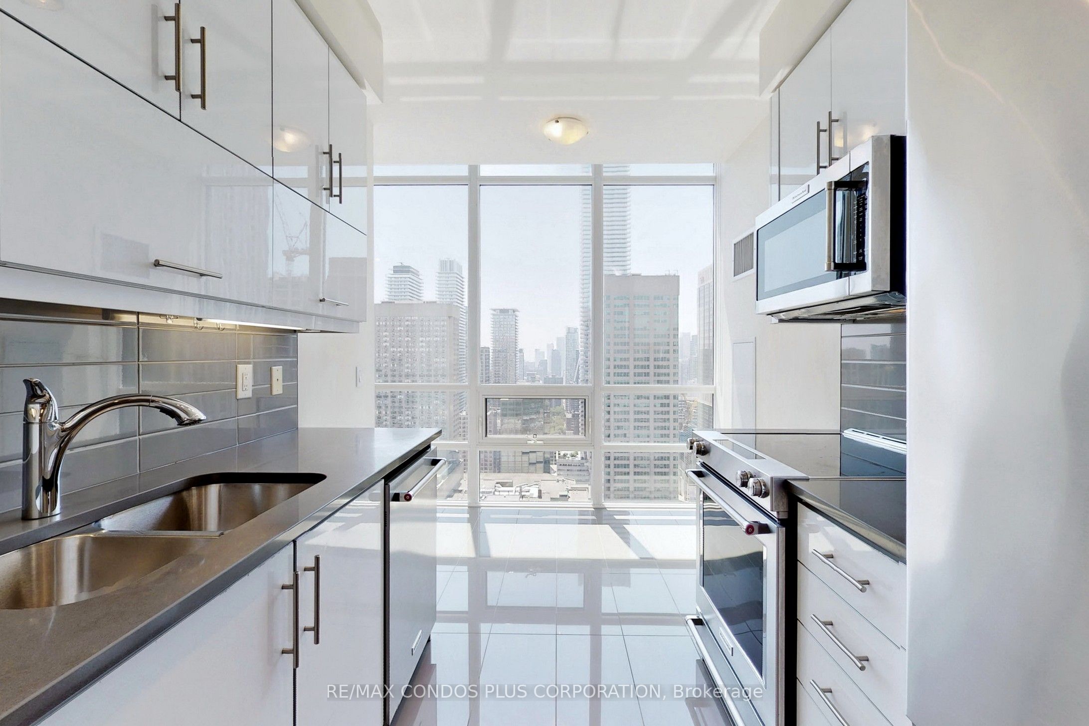 825 Church Street 3807, Toronto, ON M4W 3Z4 photo 5