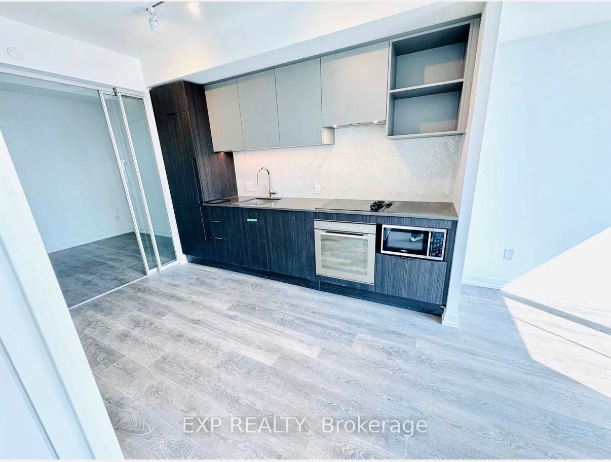 82 Dalhousie Street 3701, Toronto, ON M5B 0C5 photo 3