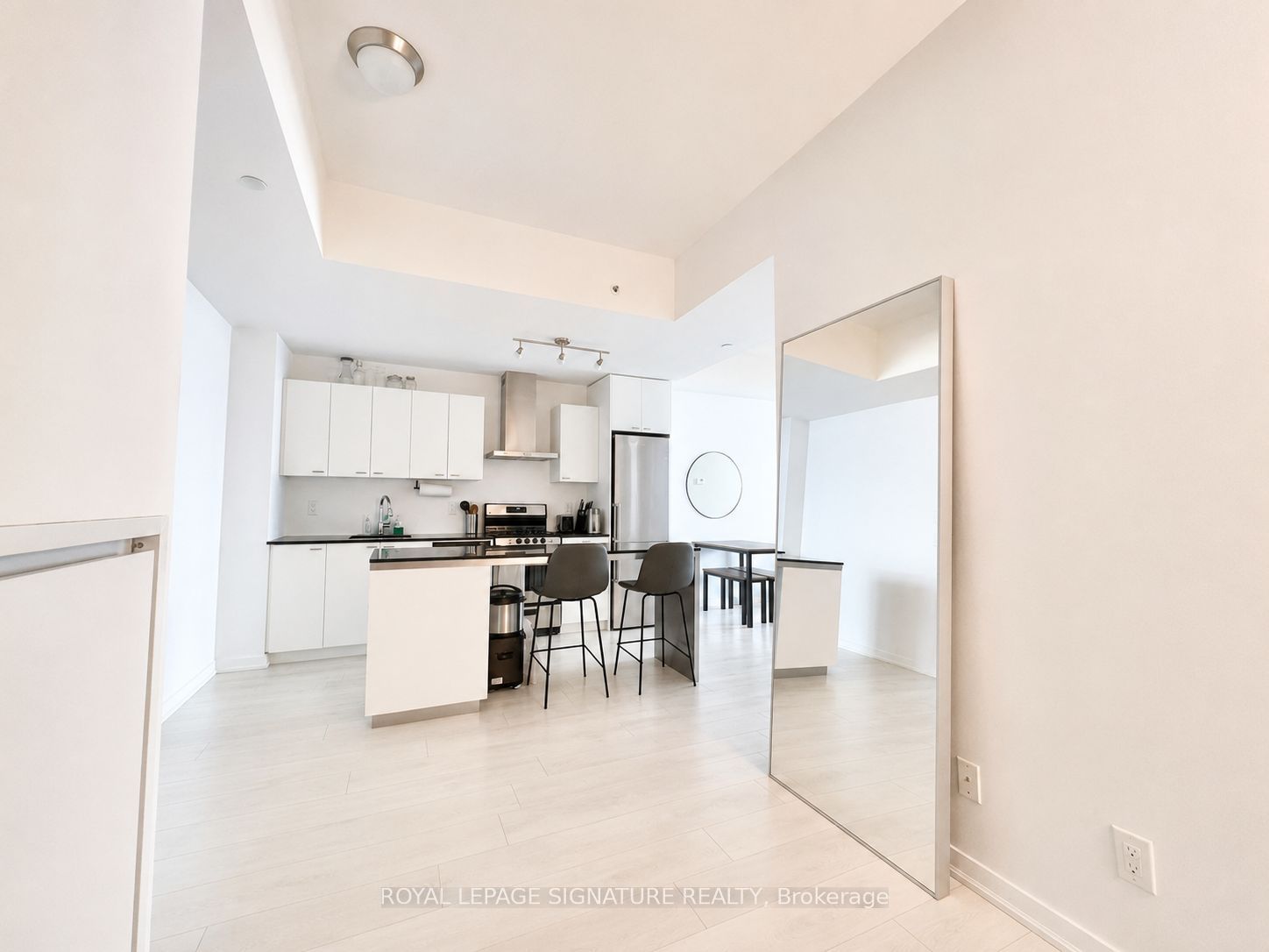 51 East Liberty Street 509, Toronto, ON M6K 3P8 photo 2