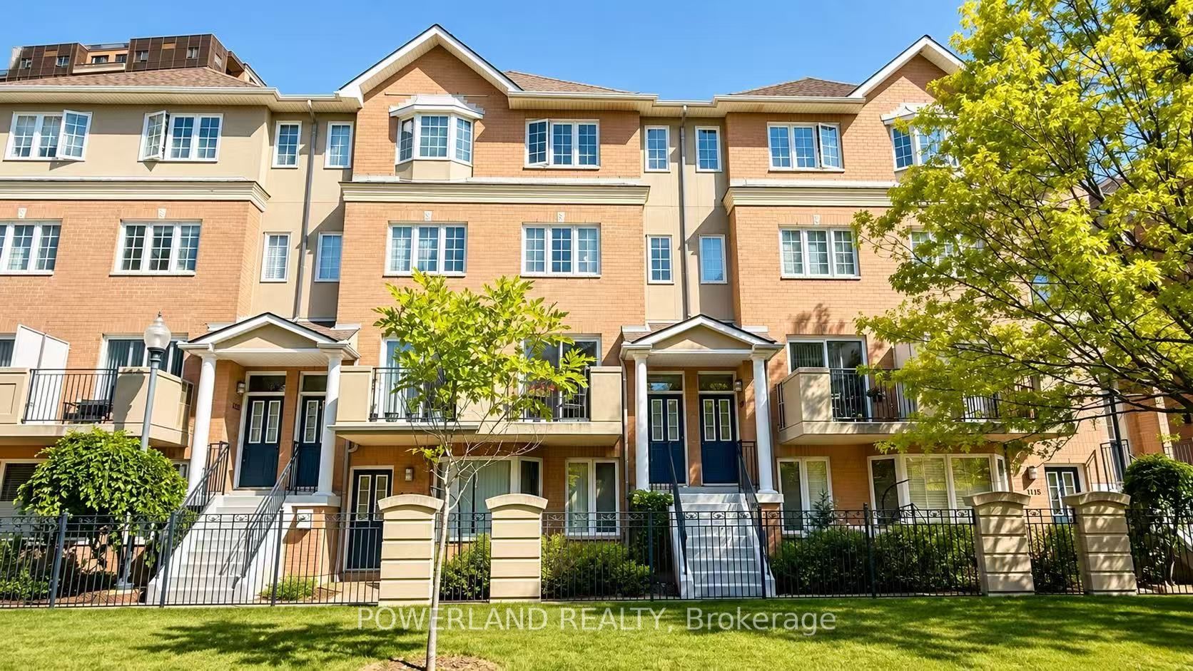 28 Sommerset Way 1120, Toronto, ON M2N 6W7 photo 2