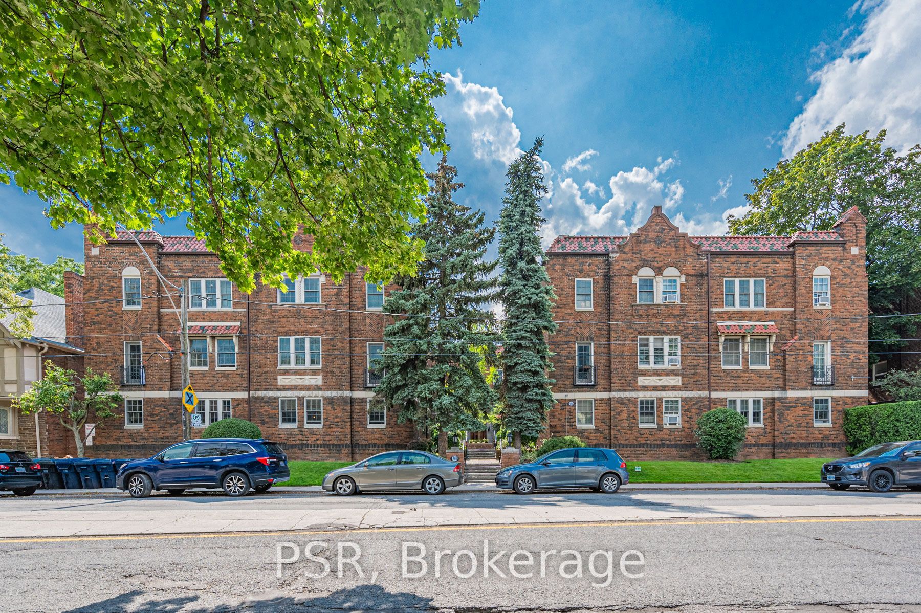 480 Oriole Parkway 108, Toronto, ON M5P 2H8
