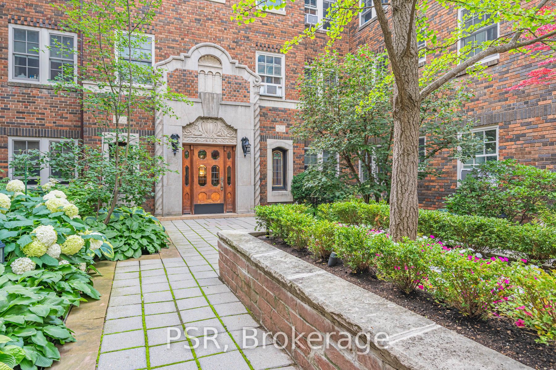 480 Oriole Parkway 108, Toronto, ON M5P 2H8 photo 4