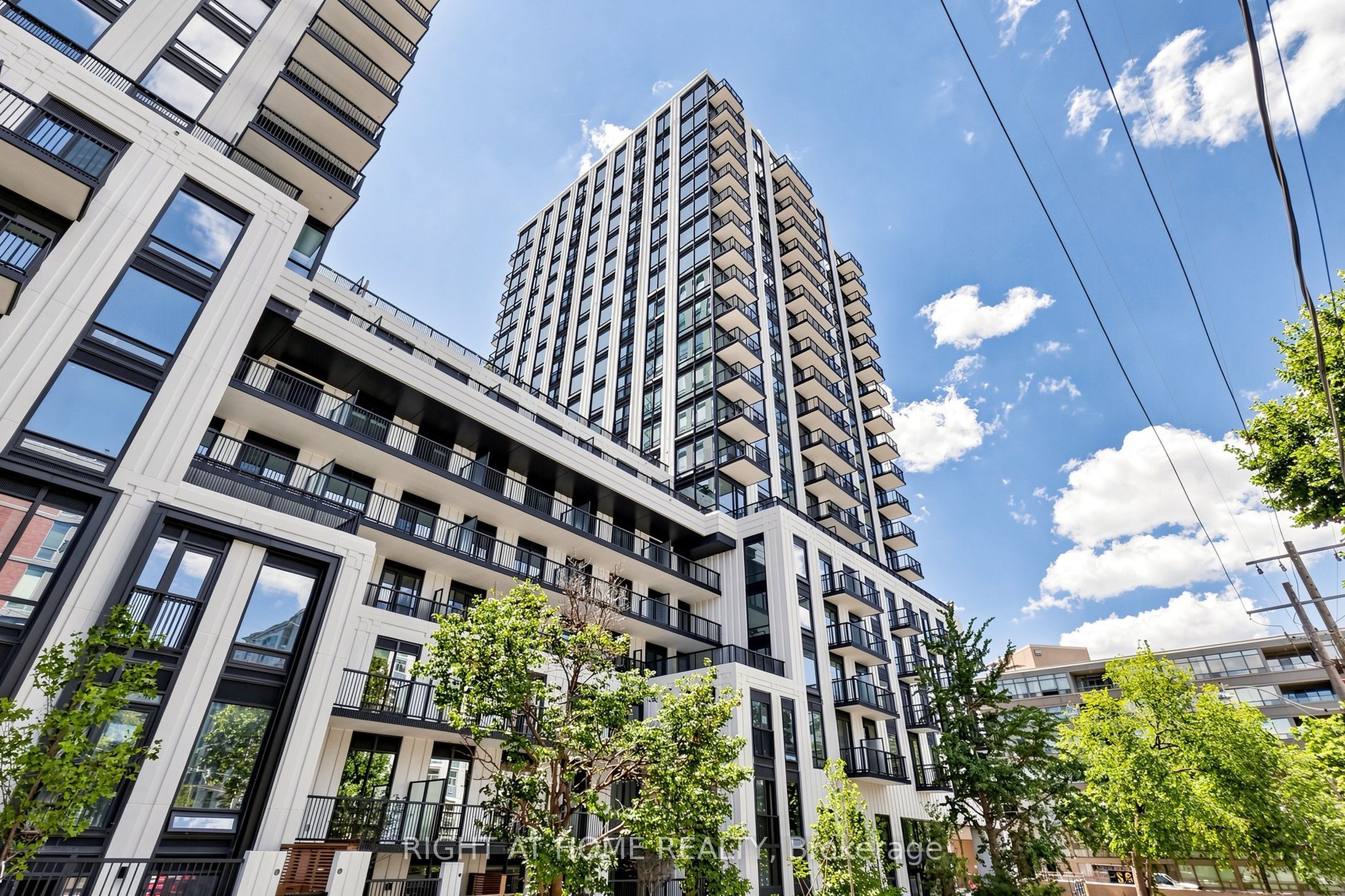 91 Montclair Avenue 832, Toronto, ON M5P 0B1 photo 5