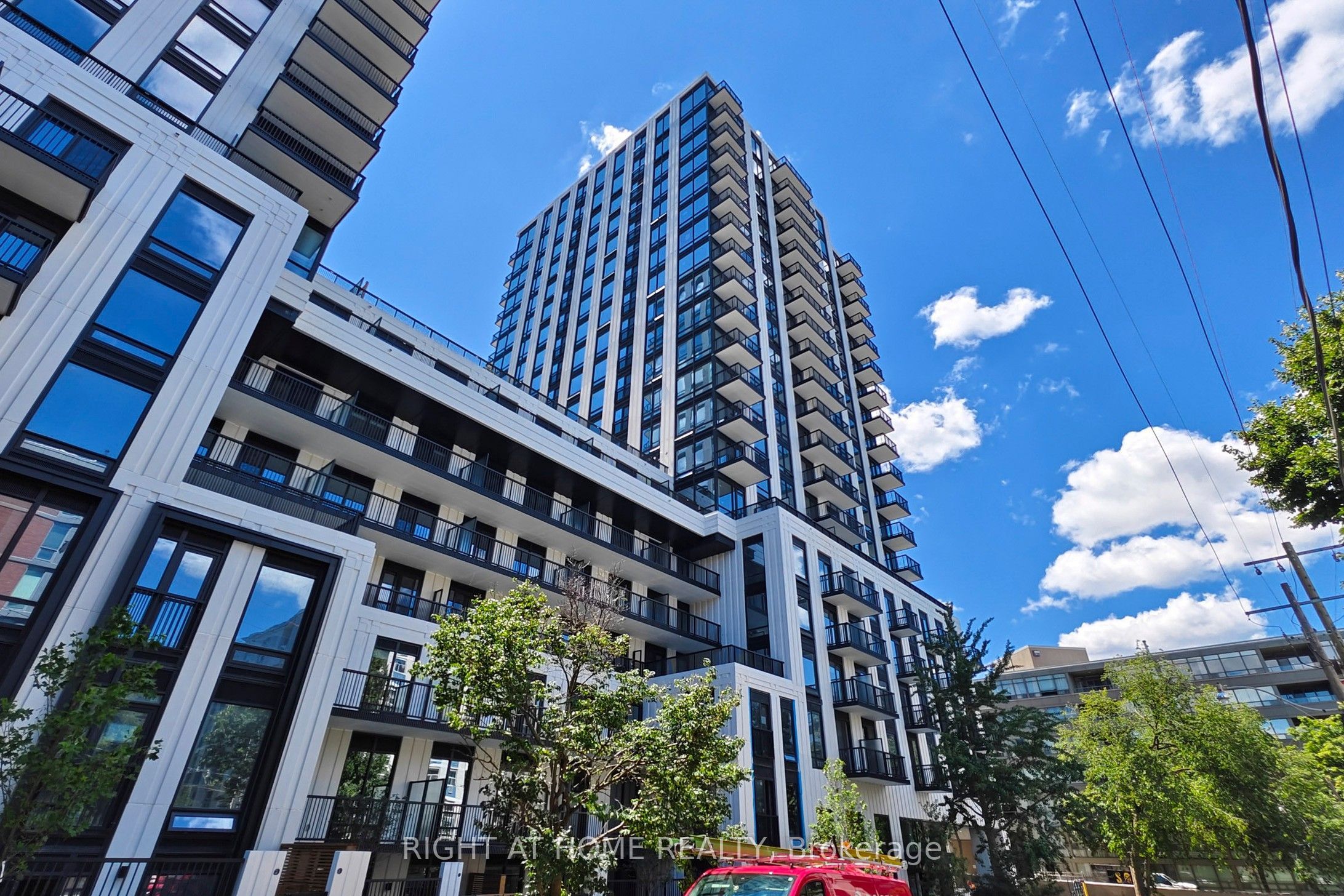 91 Montclair Avenue 837, Toronto, ON M5P 0B1 photo 3