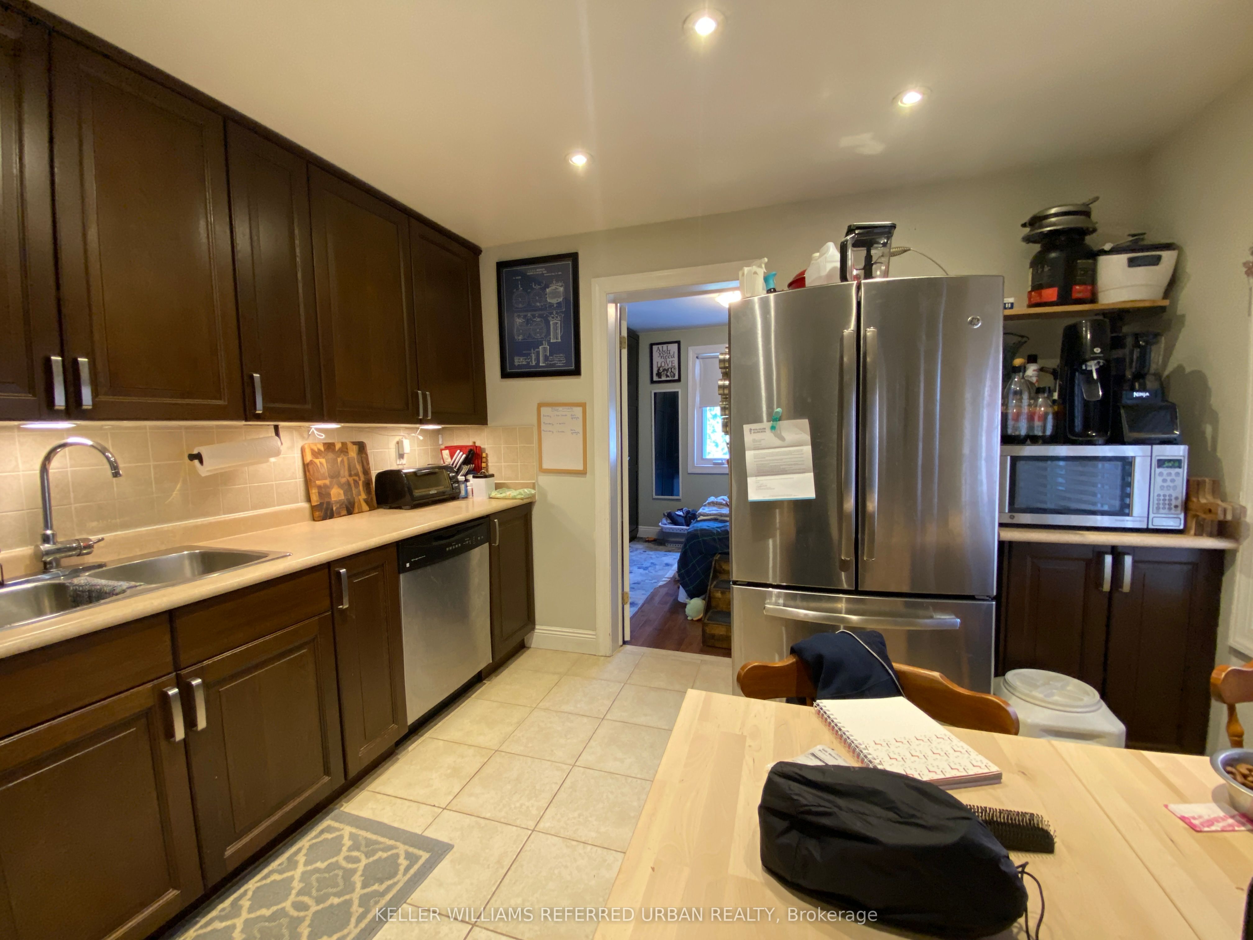429 Ossington Avenue Main, Toronto, ON M6J 3A6 photo 5
