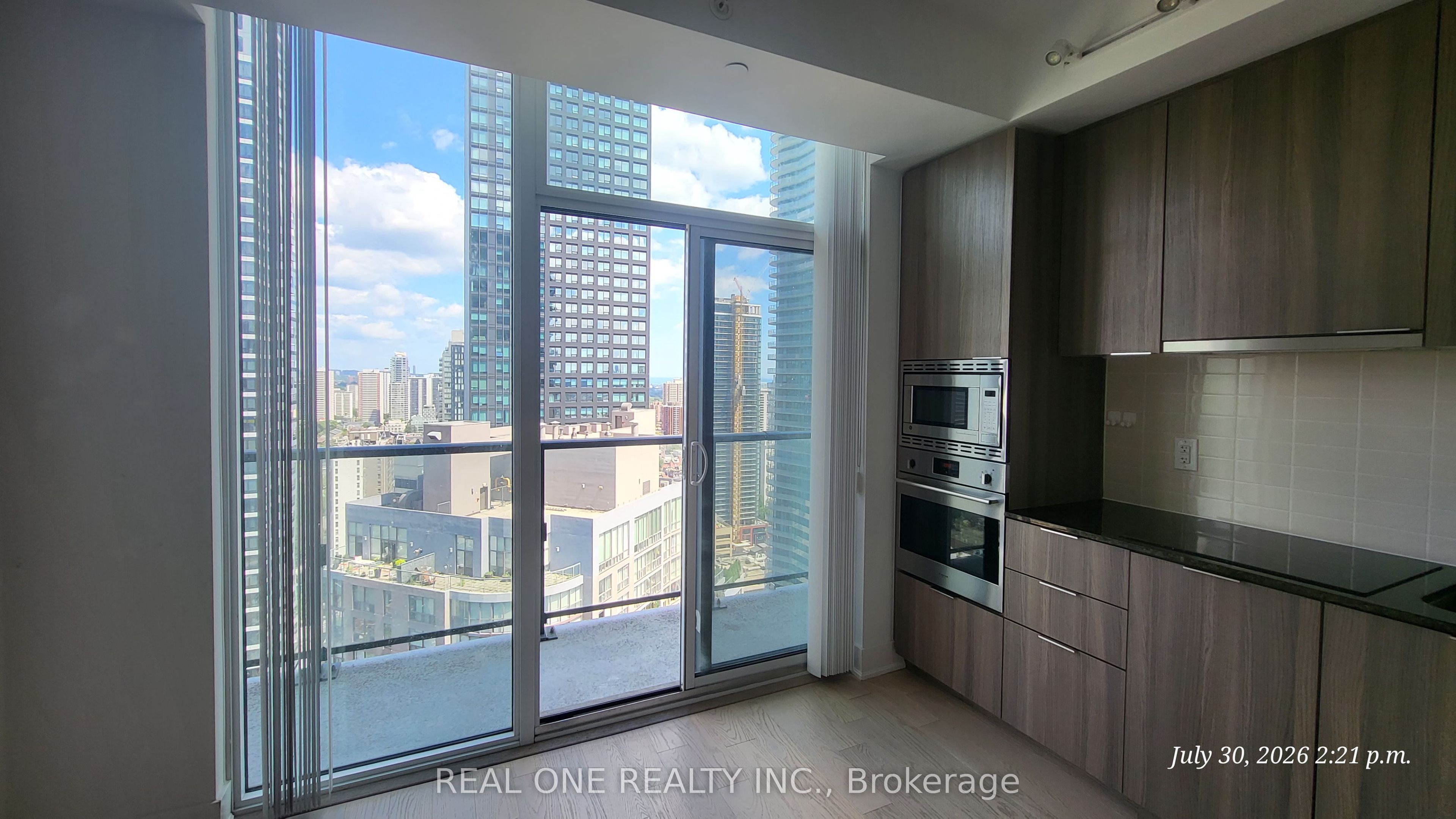 955 Bay Street 3117, Toronto, ON M5S 0C6