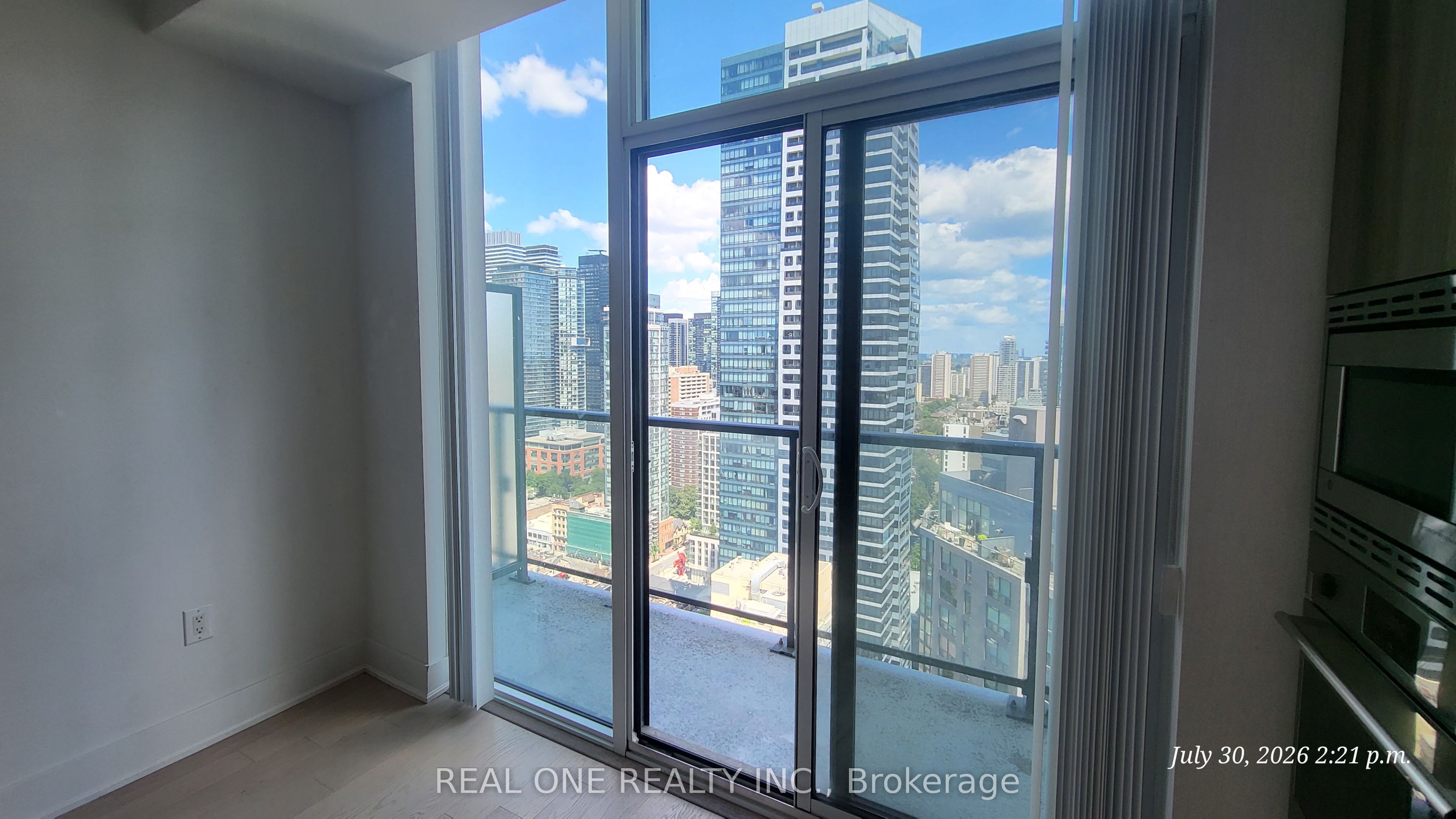 955 Bay Street 3117, Toronto, ON M5S 0C6 photo 2