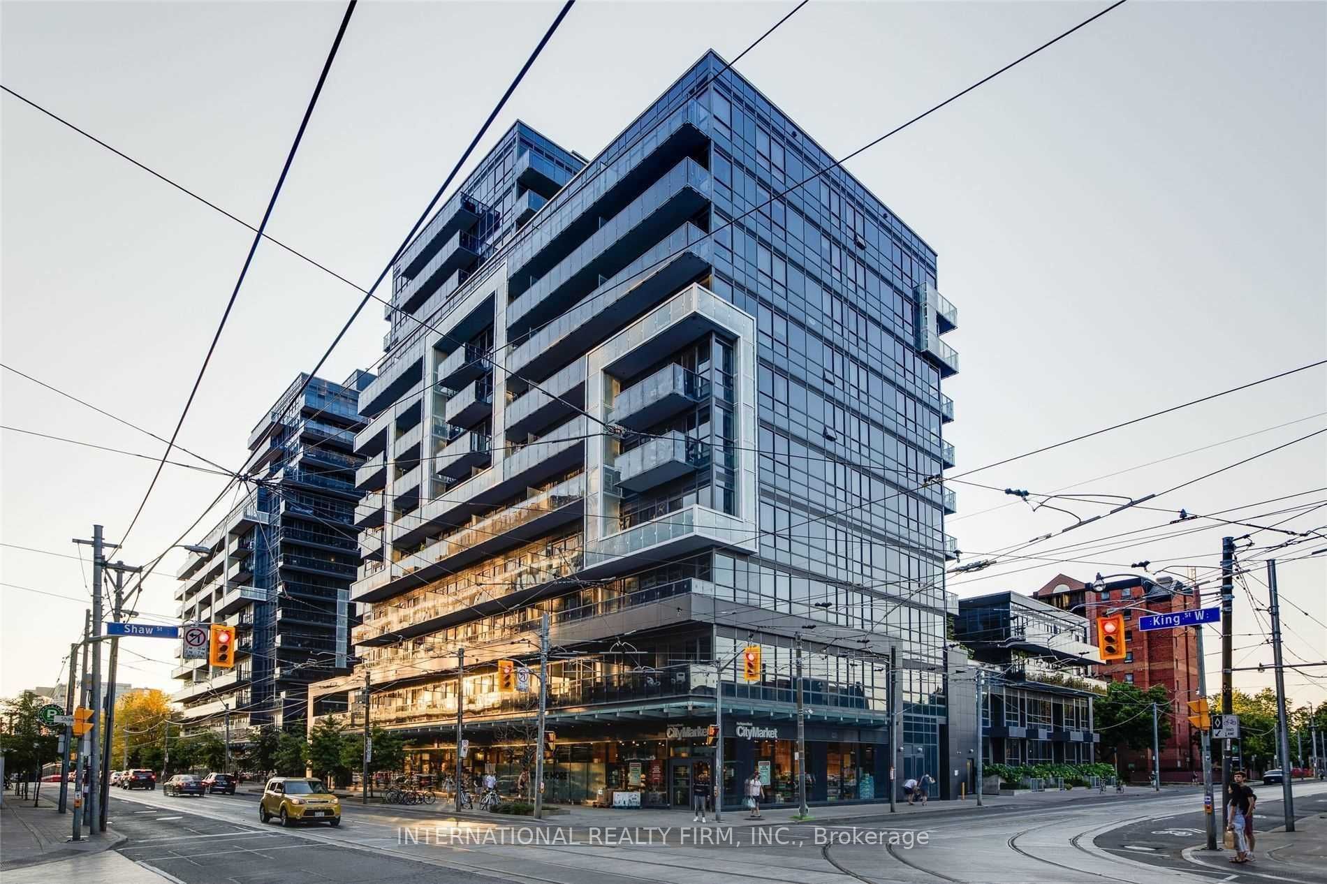 1030 King Street W 932, Toronto, ON M6K 3N3 photo 2