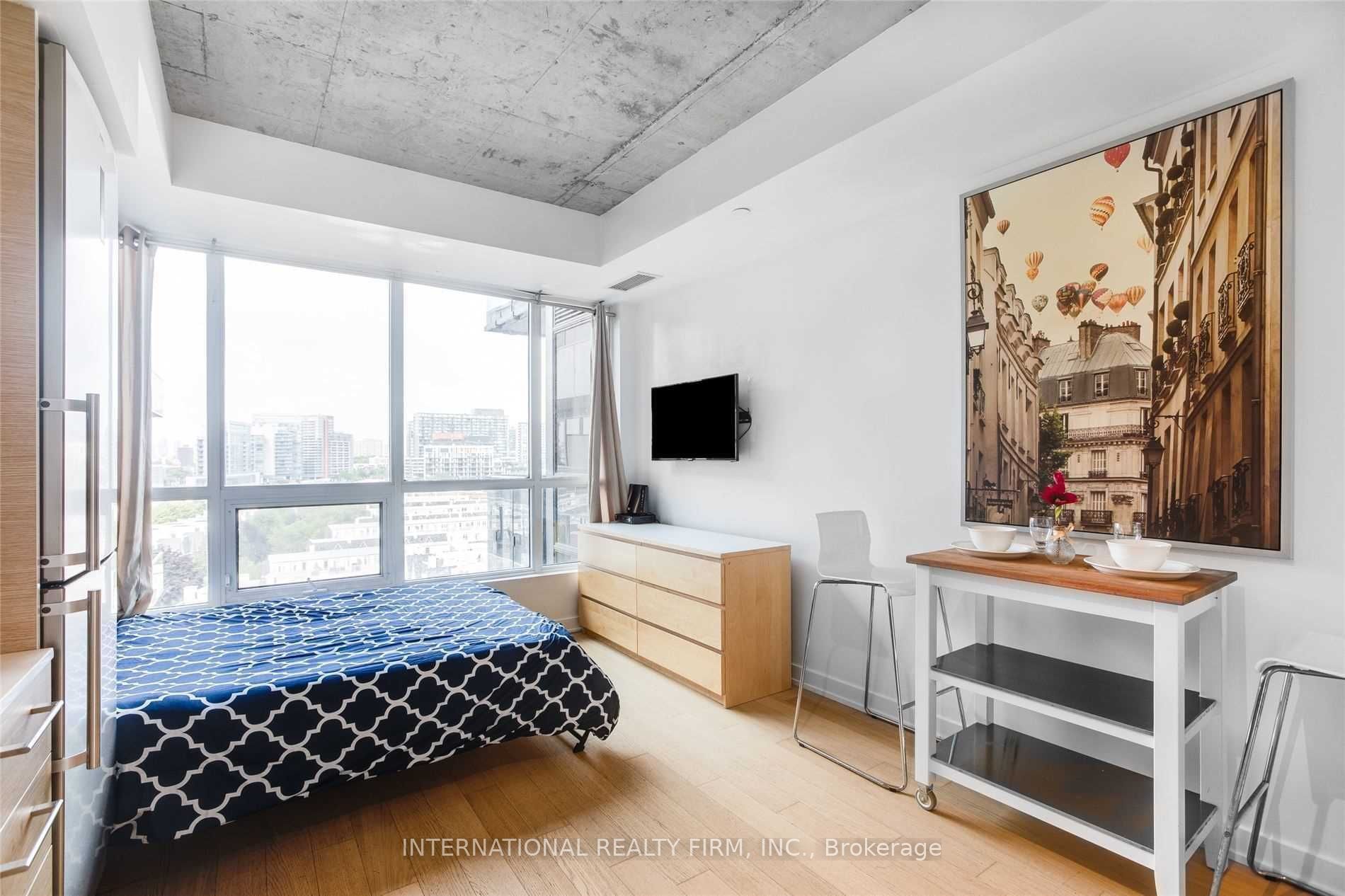 1030 King Street W 932, Toronto, ON M6K 3N3 photo 4