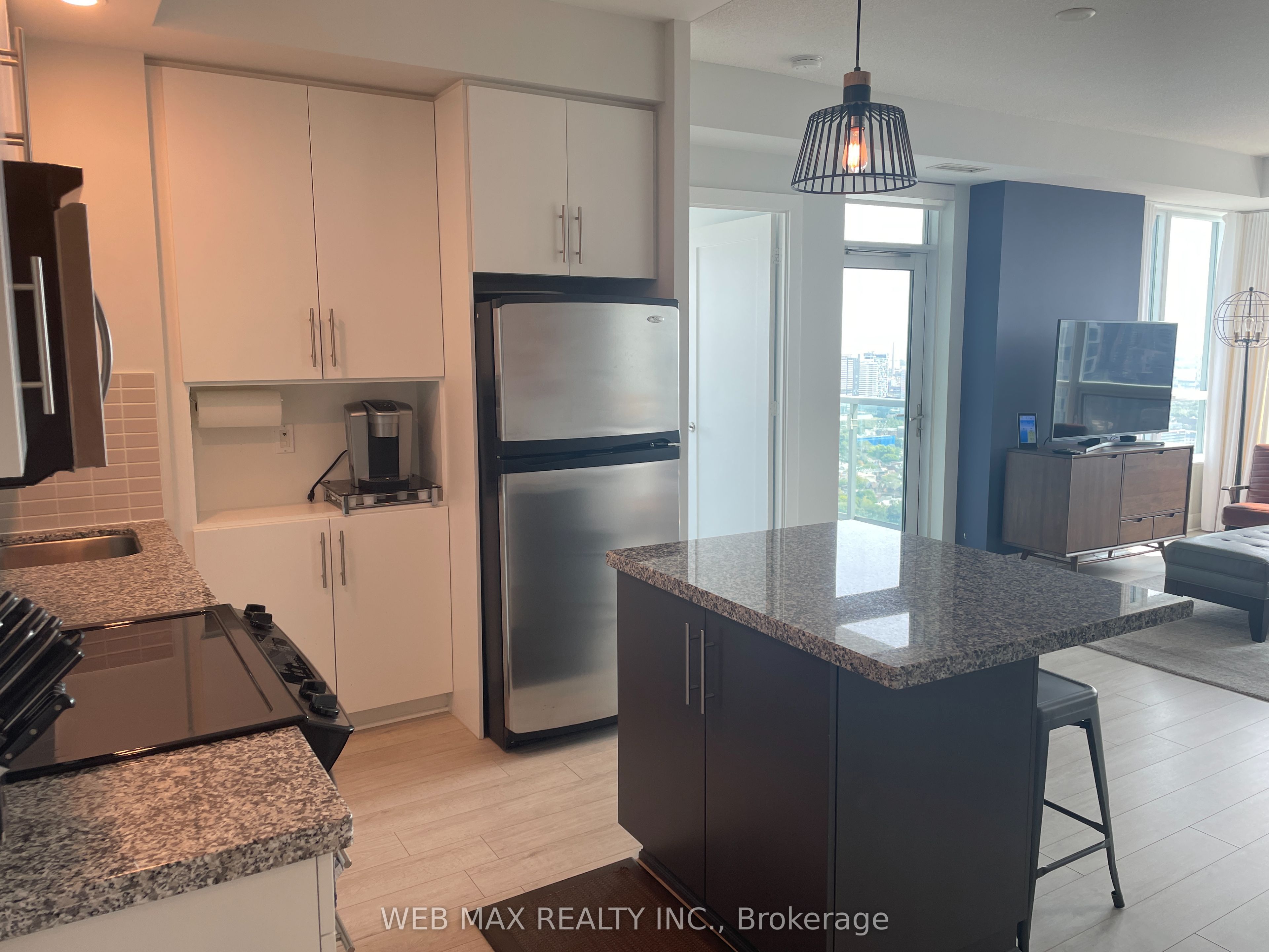 120 Homewood Avenue 3407, Toronto, ON M4Y 2J3 photo 4