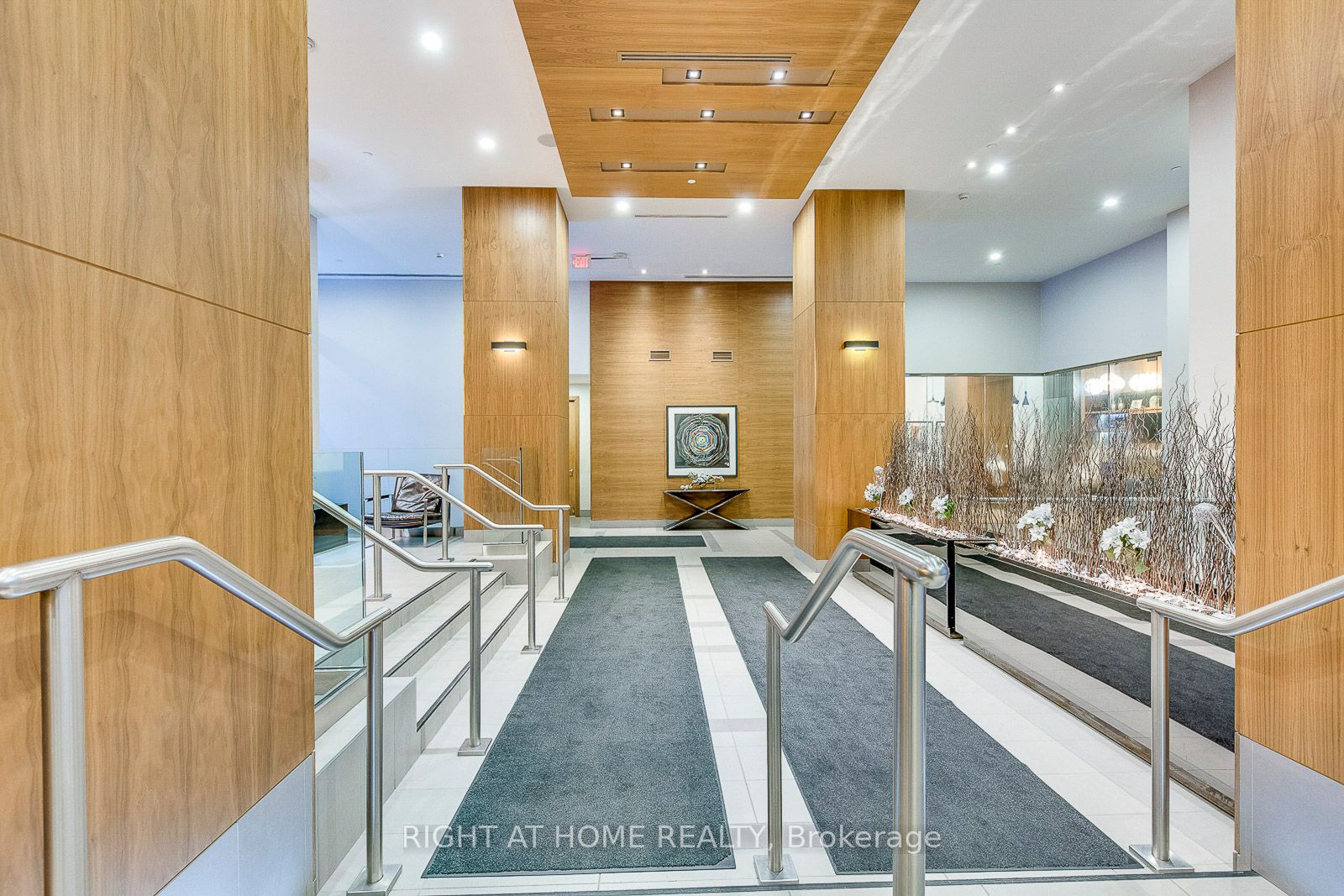 295 Adelaide Street W 314, Toronto, ON M5V 0L4 photo 4
