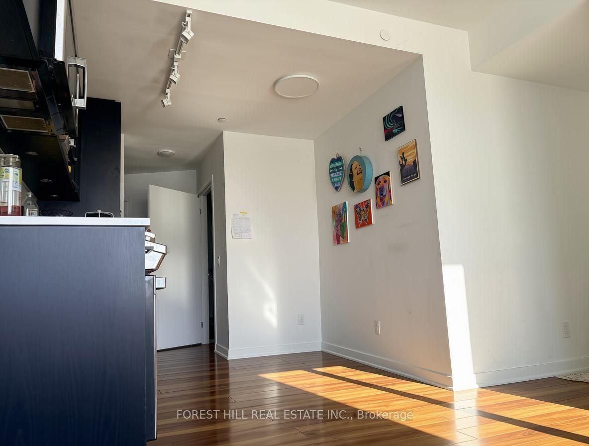 135 East Liberty Street 2103, Toronto, ON K6K 3K4 photo 5
