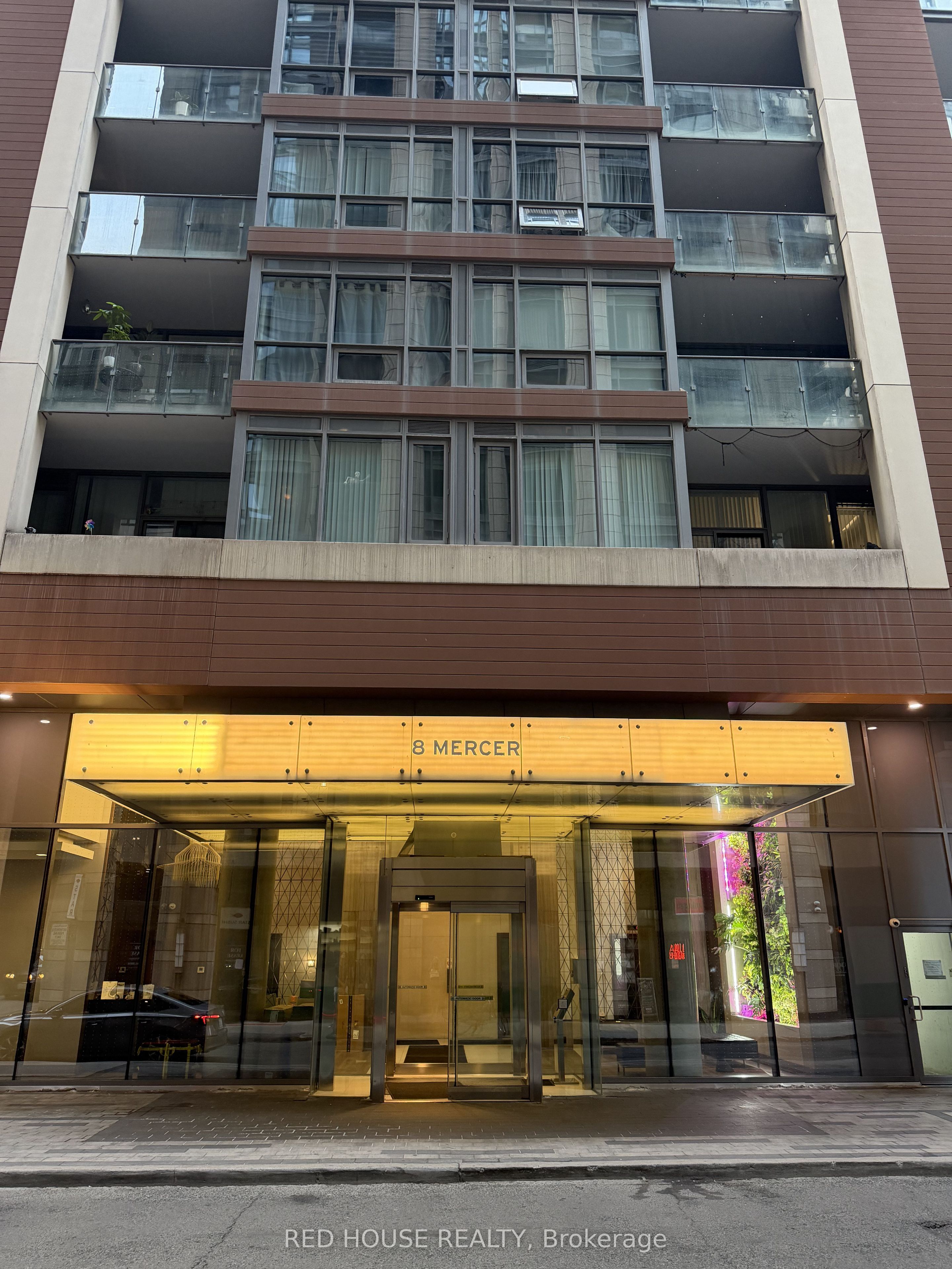 8 Mercer Street 2107, Toronto, ON M5V 0C4 photo 2