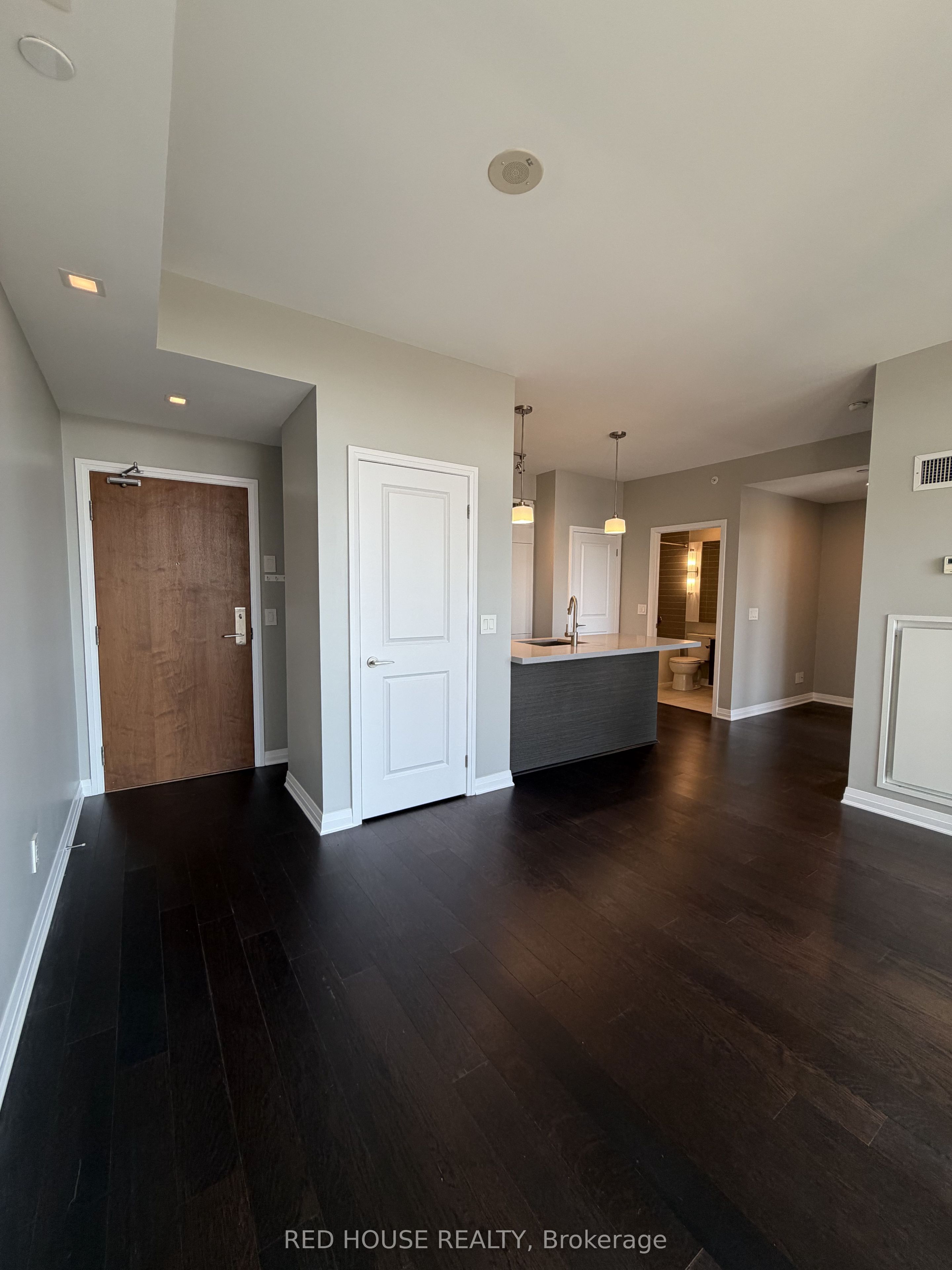 8 Mercer Street 2107, Toronto, ON M5V 0C4 photo 4