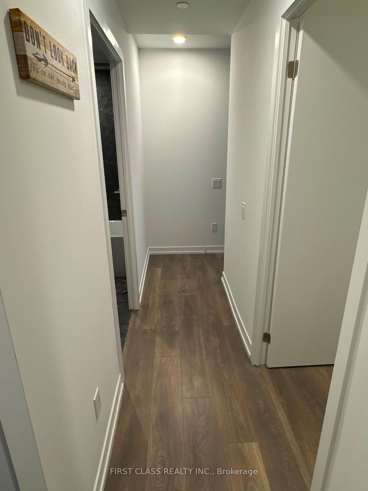 82 Dalhousie Street 2517, Toronto, ON M5B 0C5 photo 5