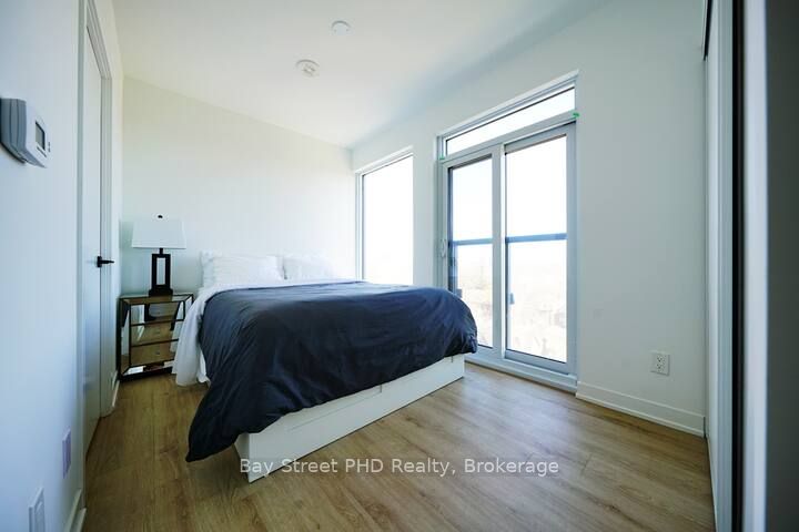 319 Jarvis Street 812, Toronto, ON M5B 0C8