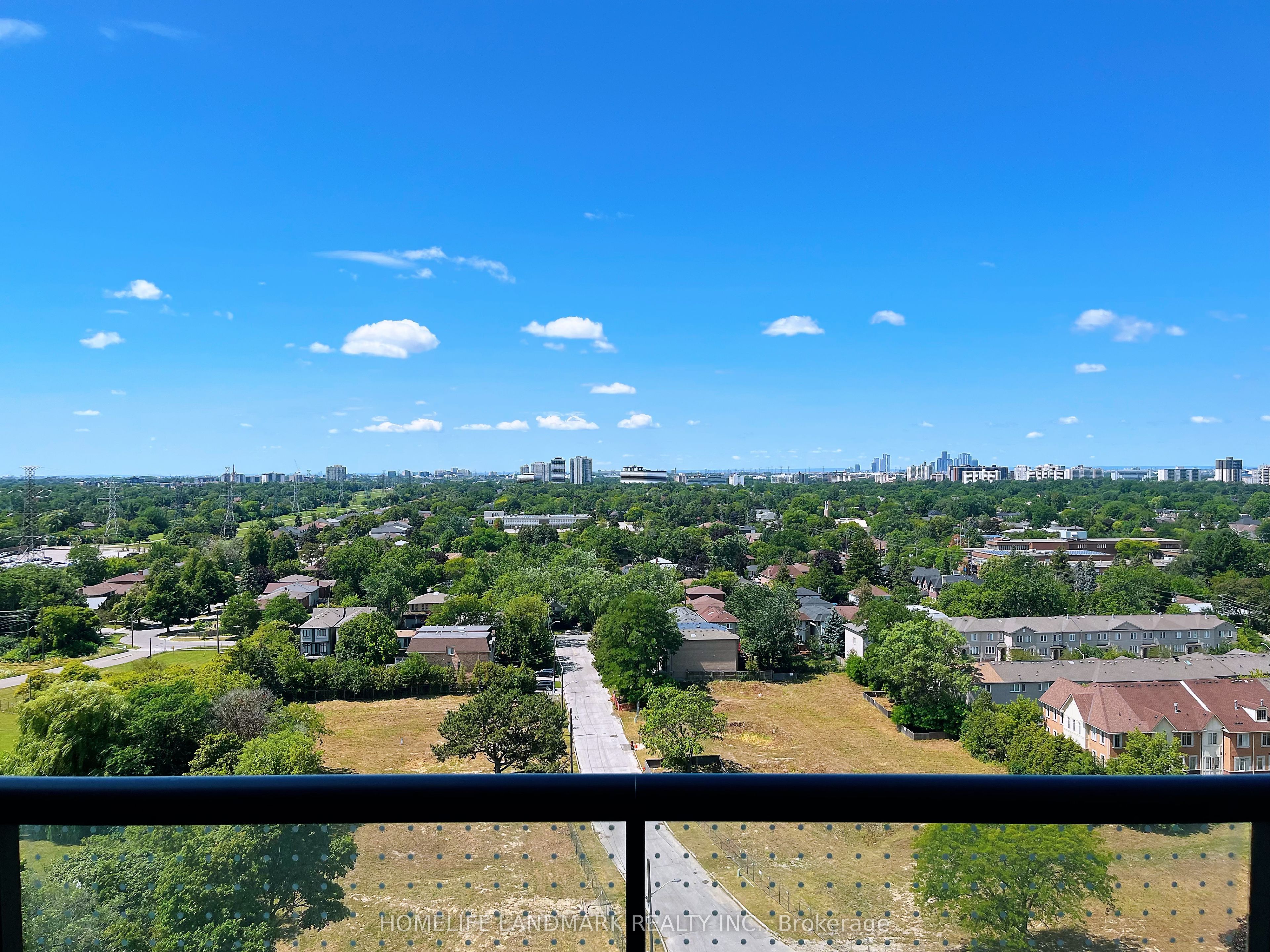 5858 Yonge Street, Toronto, ON M2M 0C6