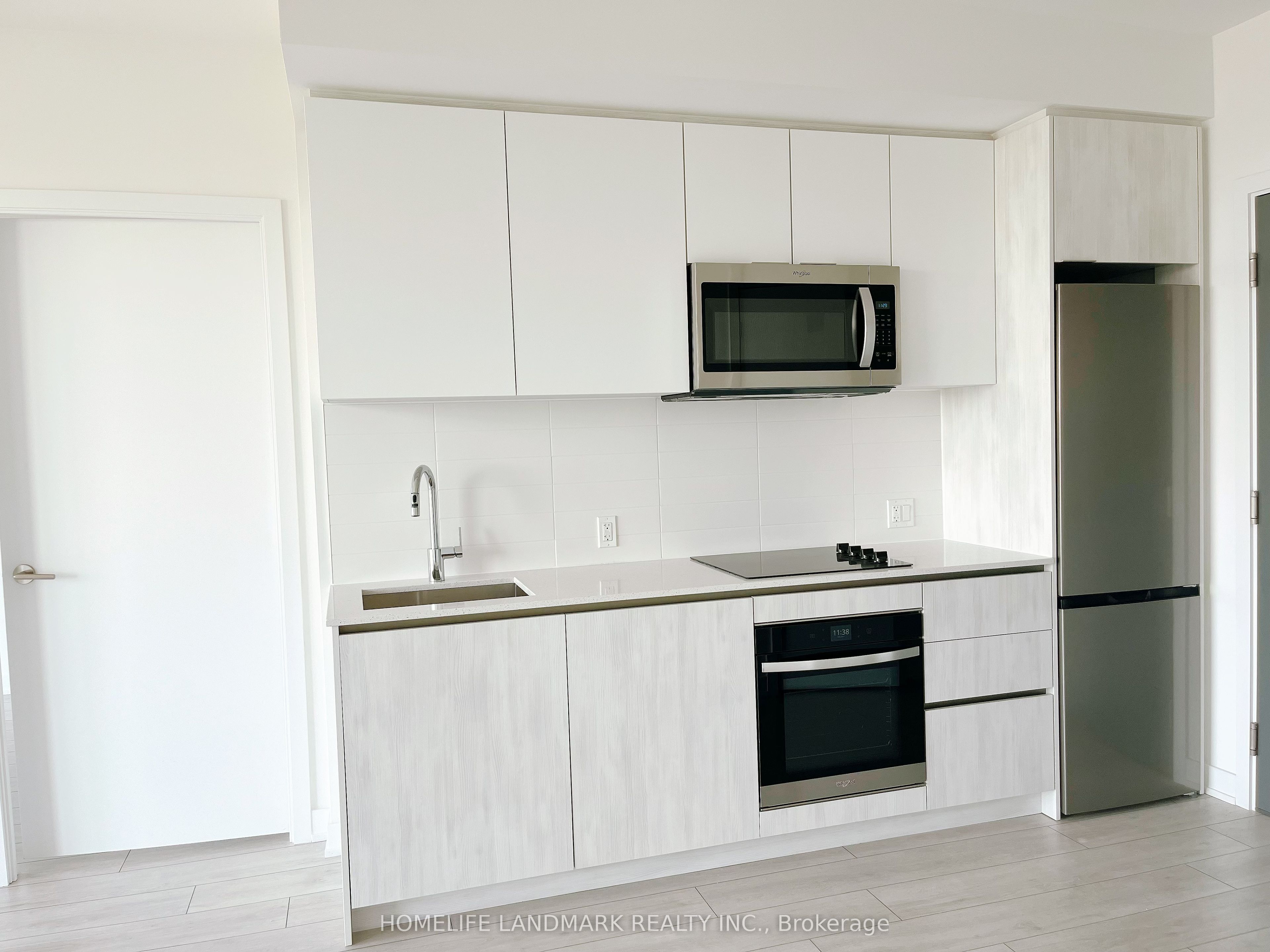 5858 Yonge Street, Toronto, ON M2M 0C6 photo 3