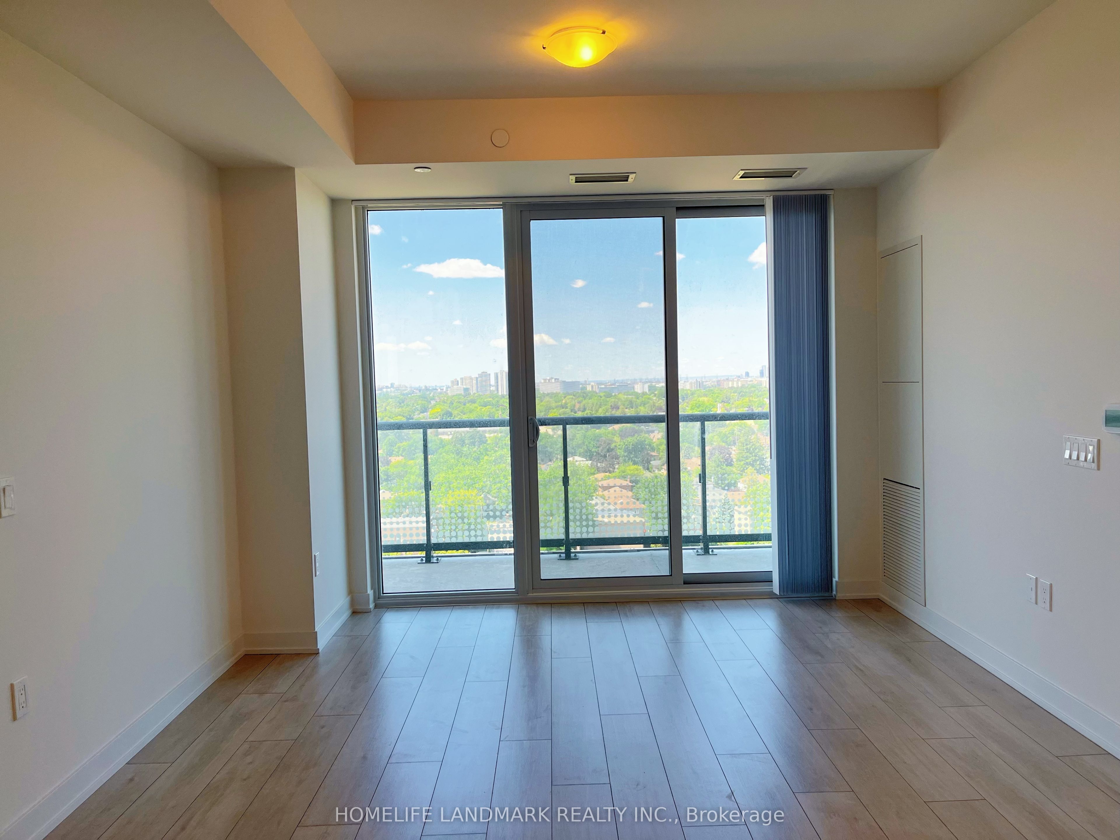 5858 Yonge Street, Toronto, ON M2M 0C6 photo 4