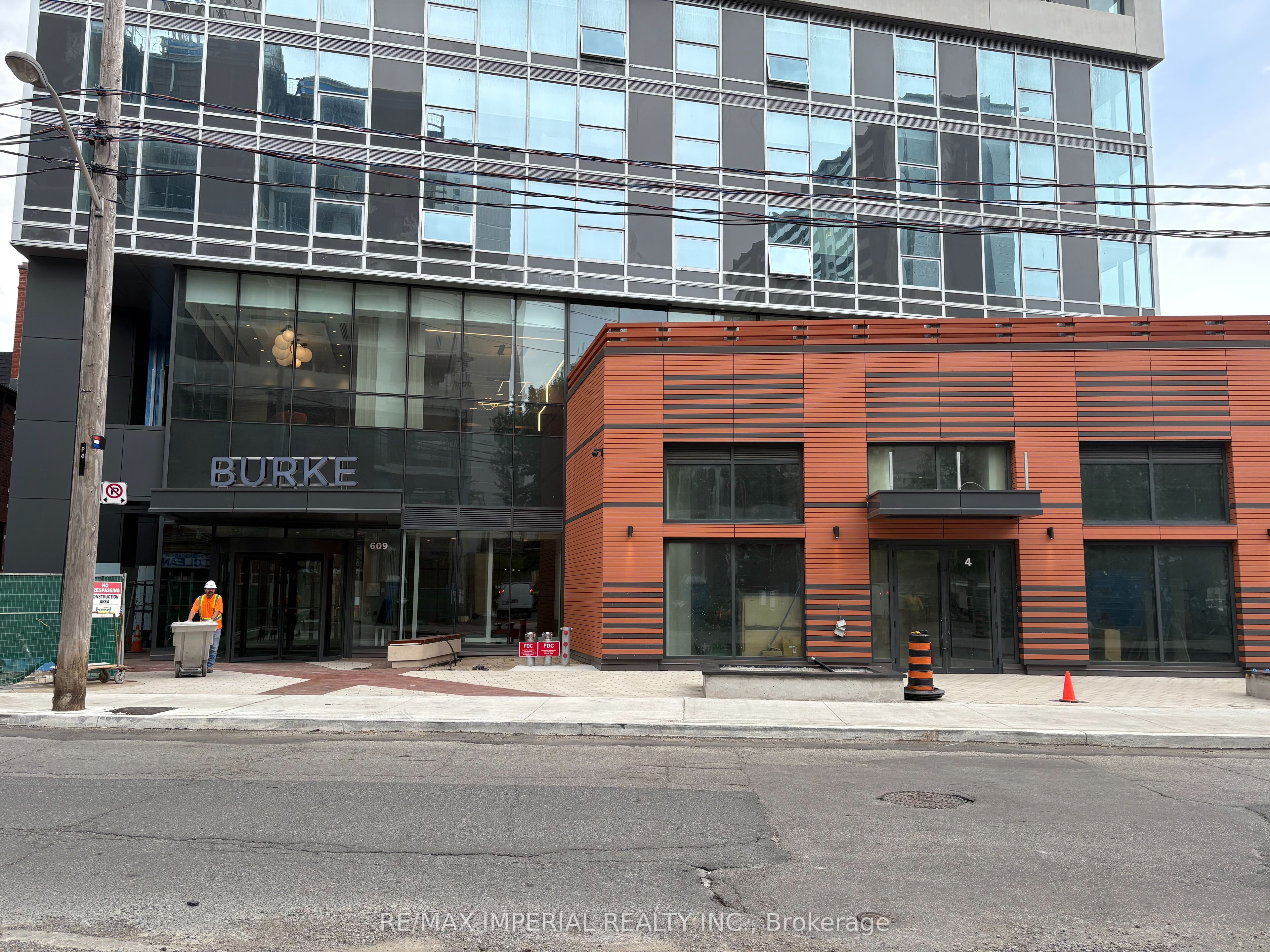 609 SHERBOURNE Street 4210, Toronto, ON M4X 0A4