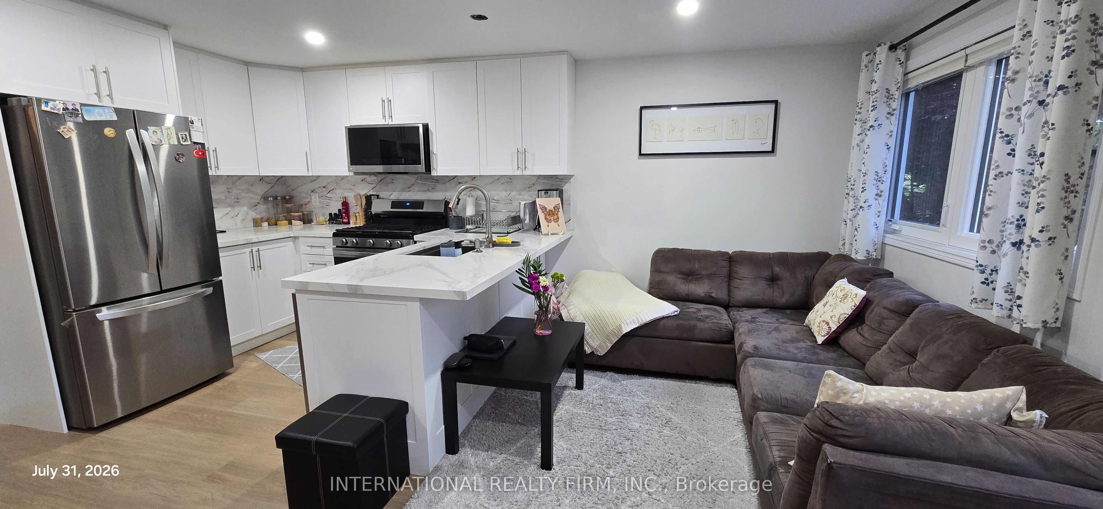 261 Soudan Avenue Main, Toronto, ON M4S 1W2 photo 3