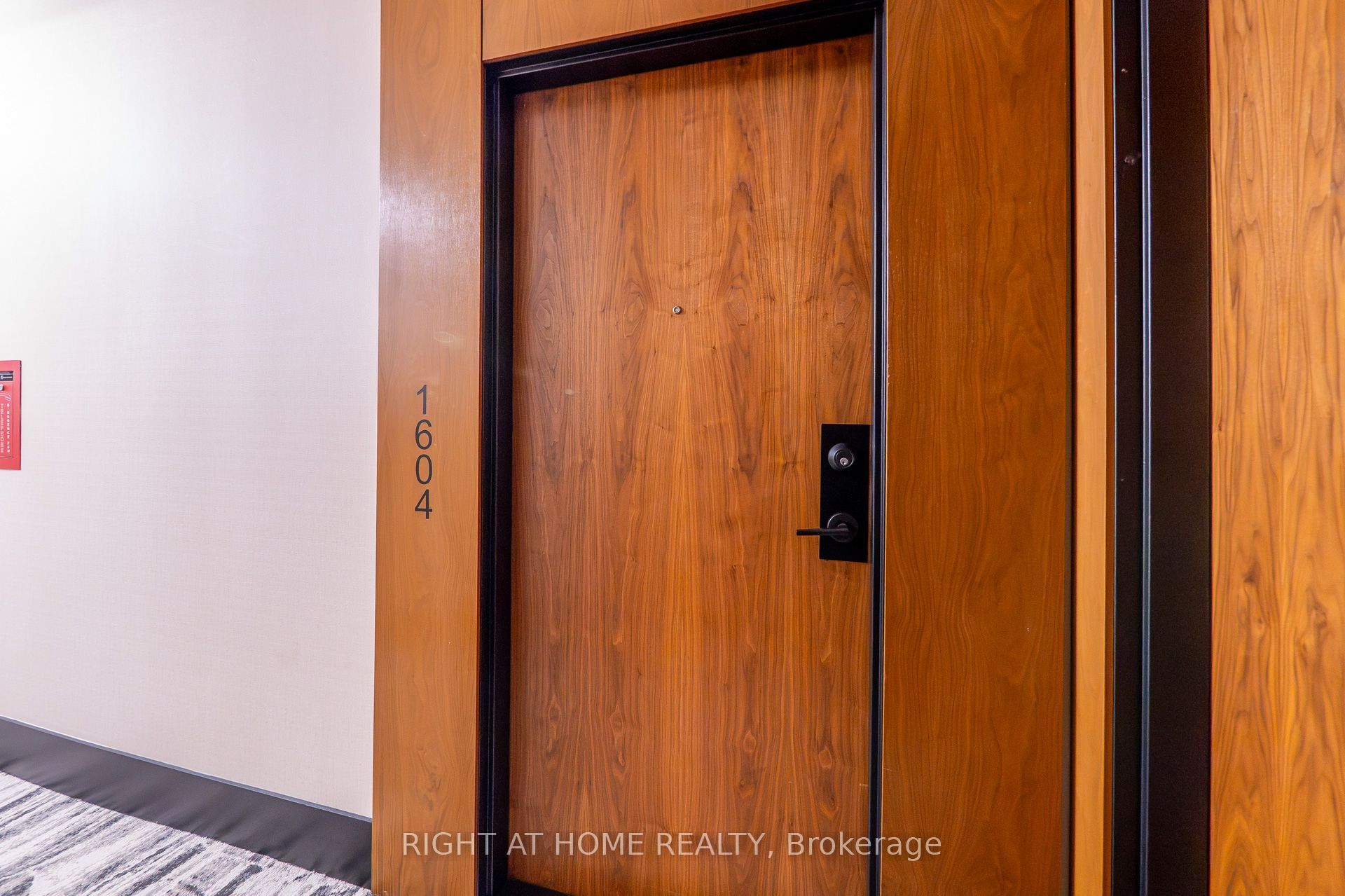 1 Market Street 1604, Toronto, ON M5E 0A2 photo 5