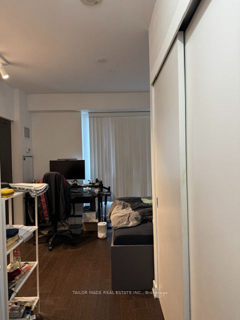 1030 King Street W 209, Toronto, ON M6K 0B4 photo 5