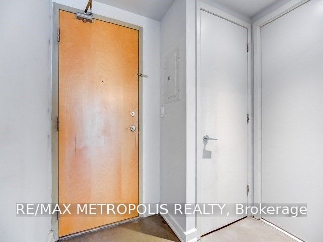 350 Wellington Street W M08, Toronto, ON M5V 3W9 photo 3